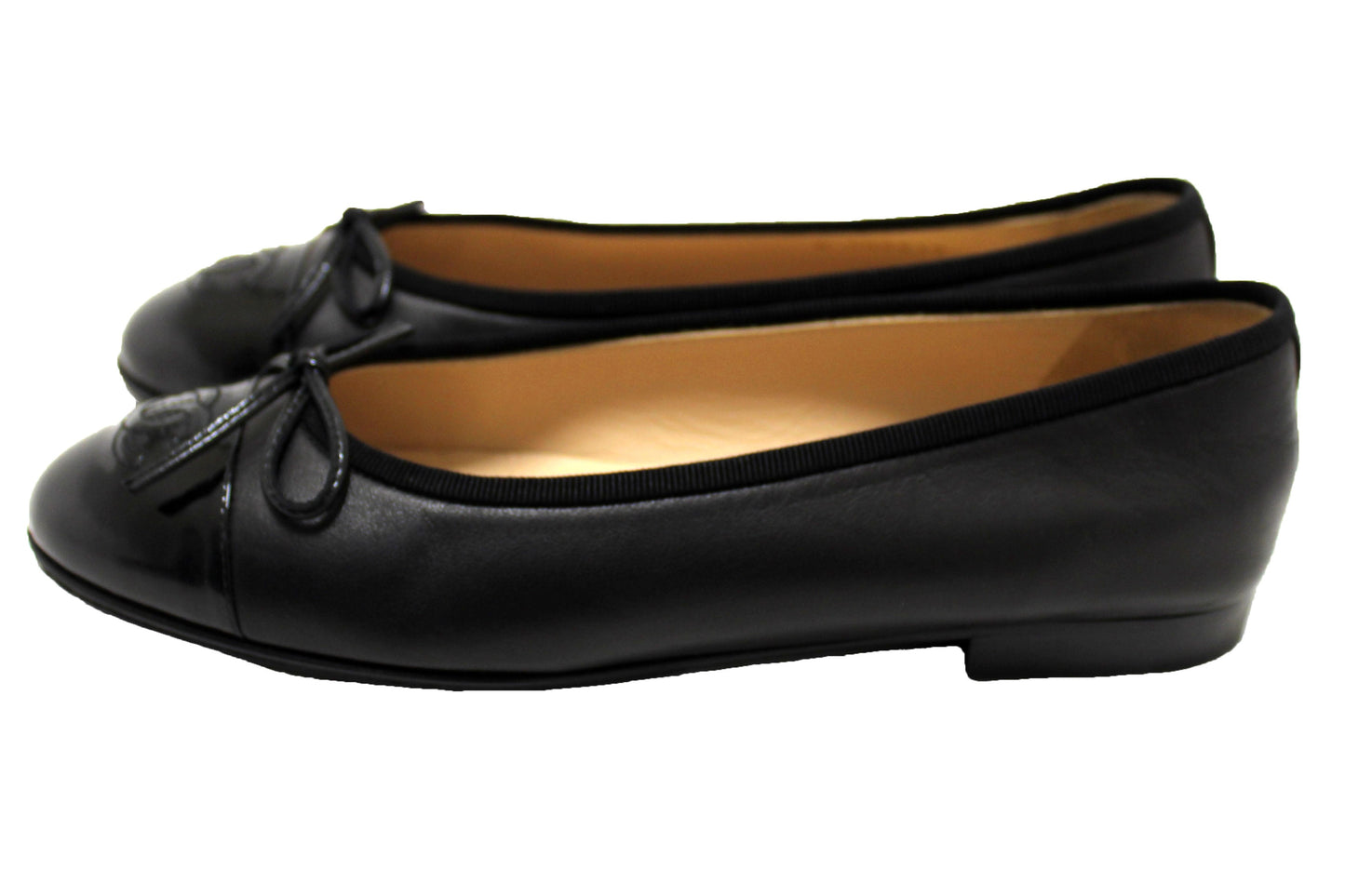 Chanel Black Lambskin & Patent Calfskin Ballet Flats Size 37