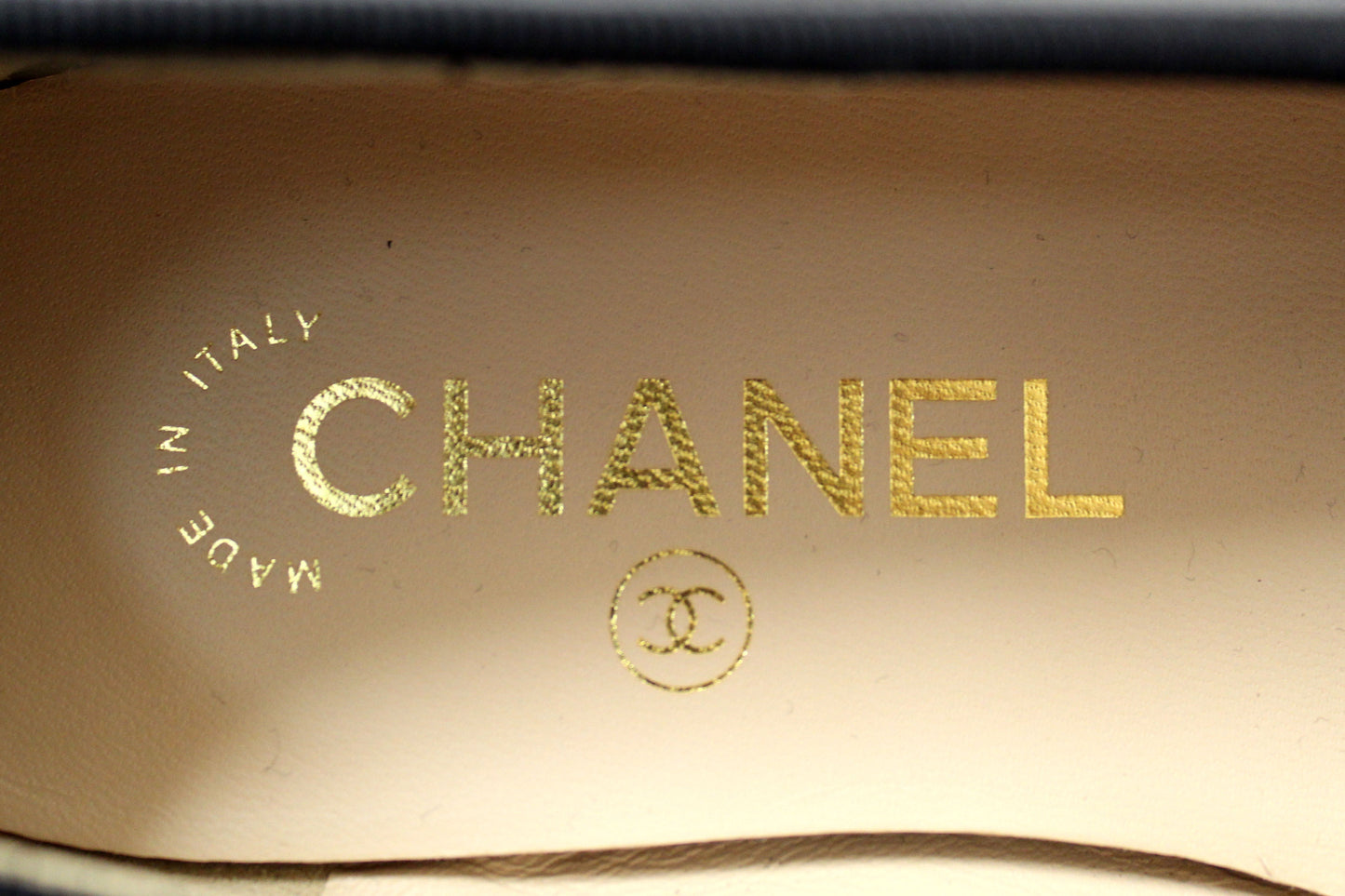 Chanel Black Lambskin & Patent Calfskin Ballet Flats Size 37