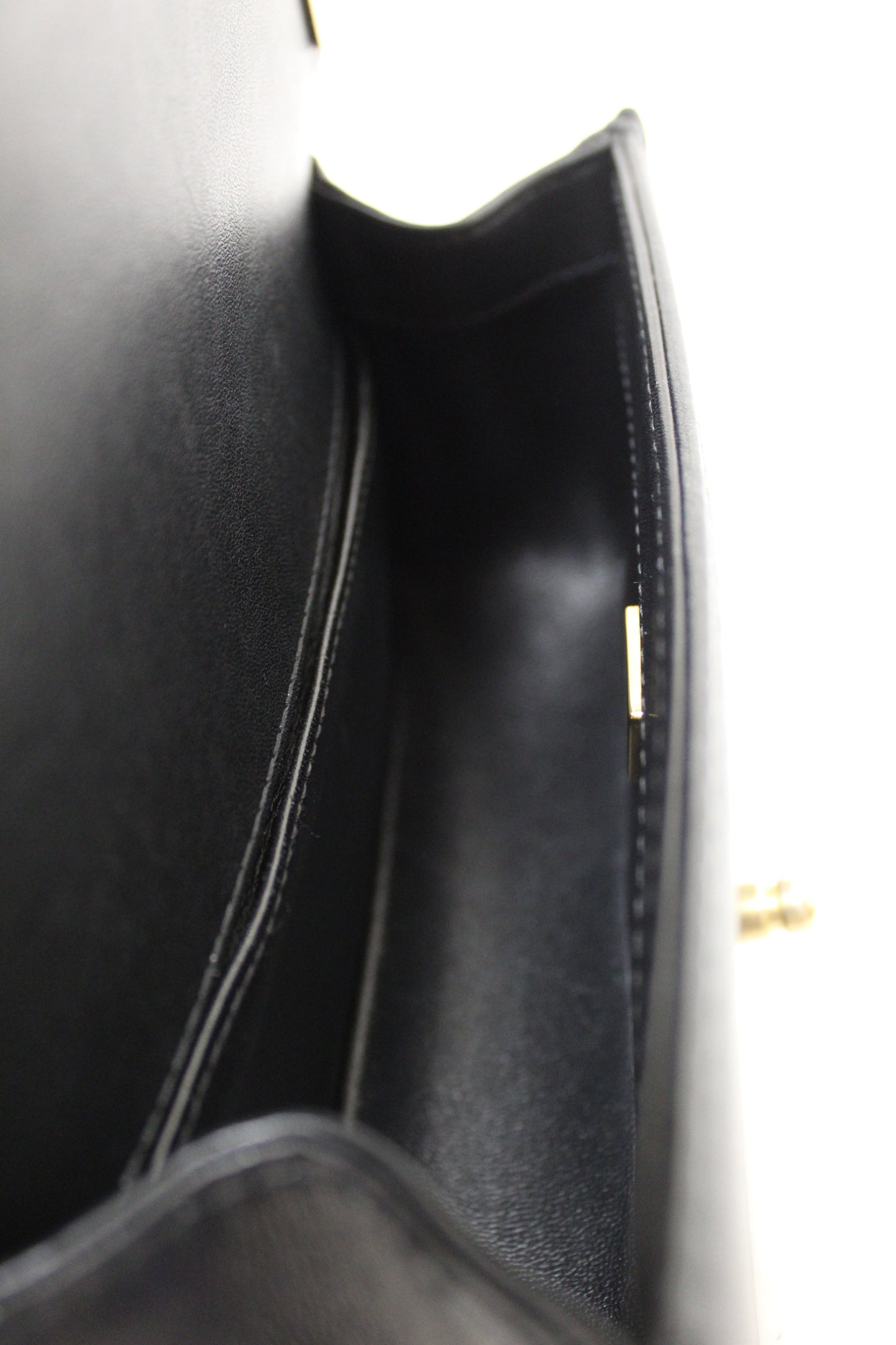 Chanel Black Calfskin Leather Boy Chanel Flap Bag with Handle