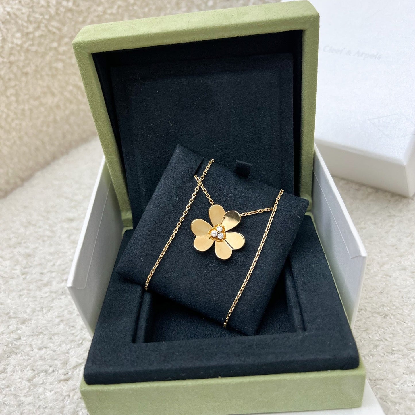 Van Cleef & Arpels VCA Frivole Large Model Pendant Necklace with 3 Diamonds in 18K Yellow Gold
