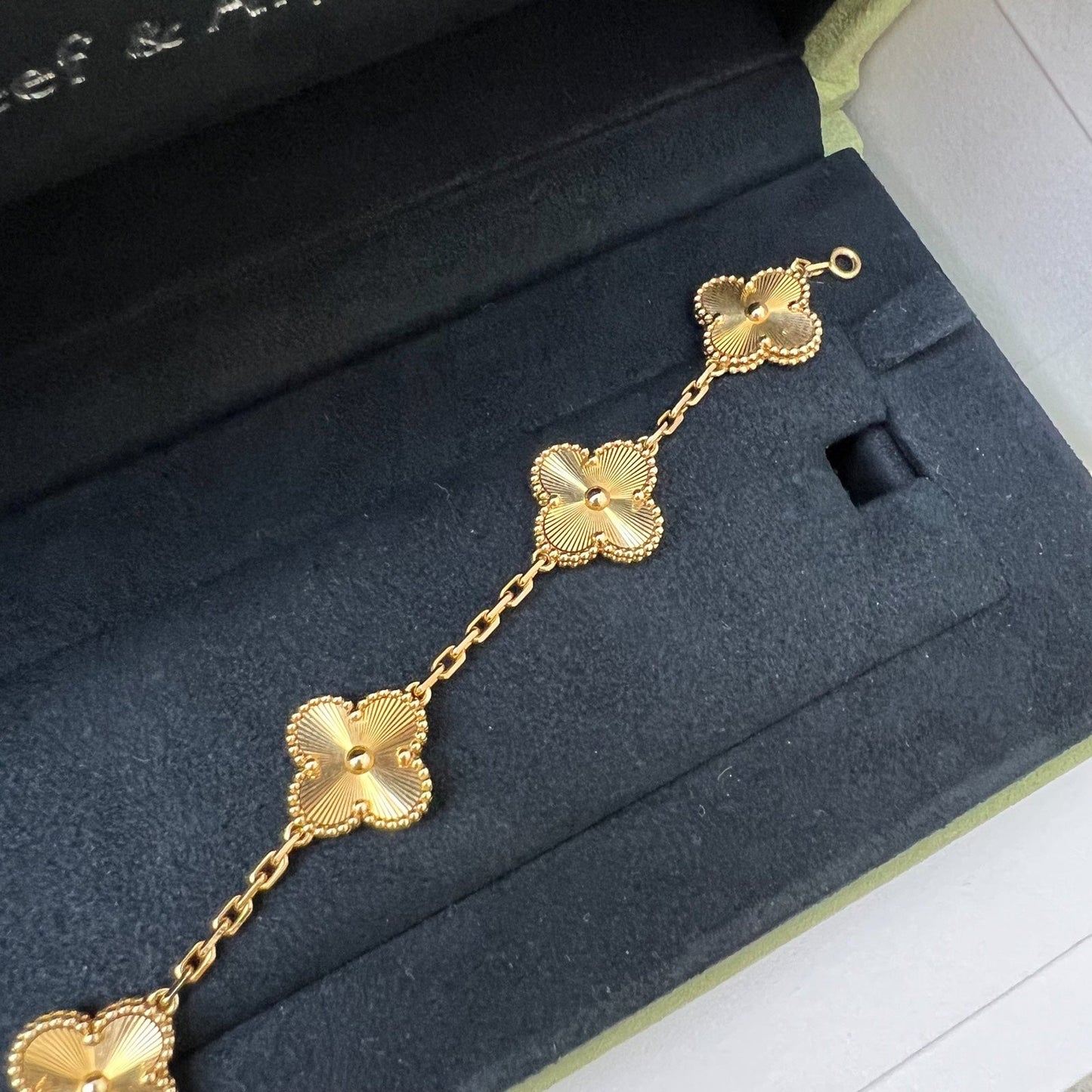 Van Cleef & Arpels VCA Vintage Alhambra 5 Motifs Guilloché Bracelet in 18K Yellow Gold (Extra 12 links) (Ref: VCARP3JK00)