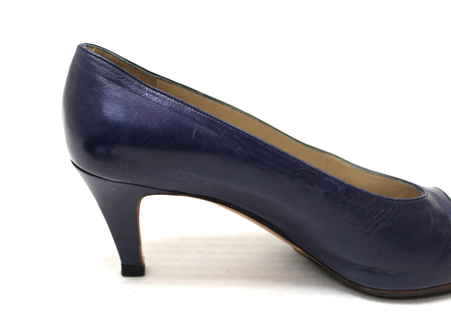 Chanel Navy and White Leather Pointed Heel size 35.5