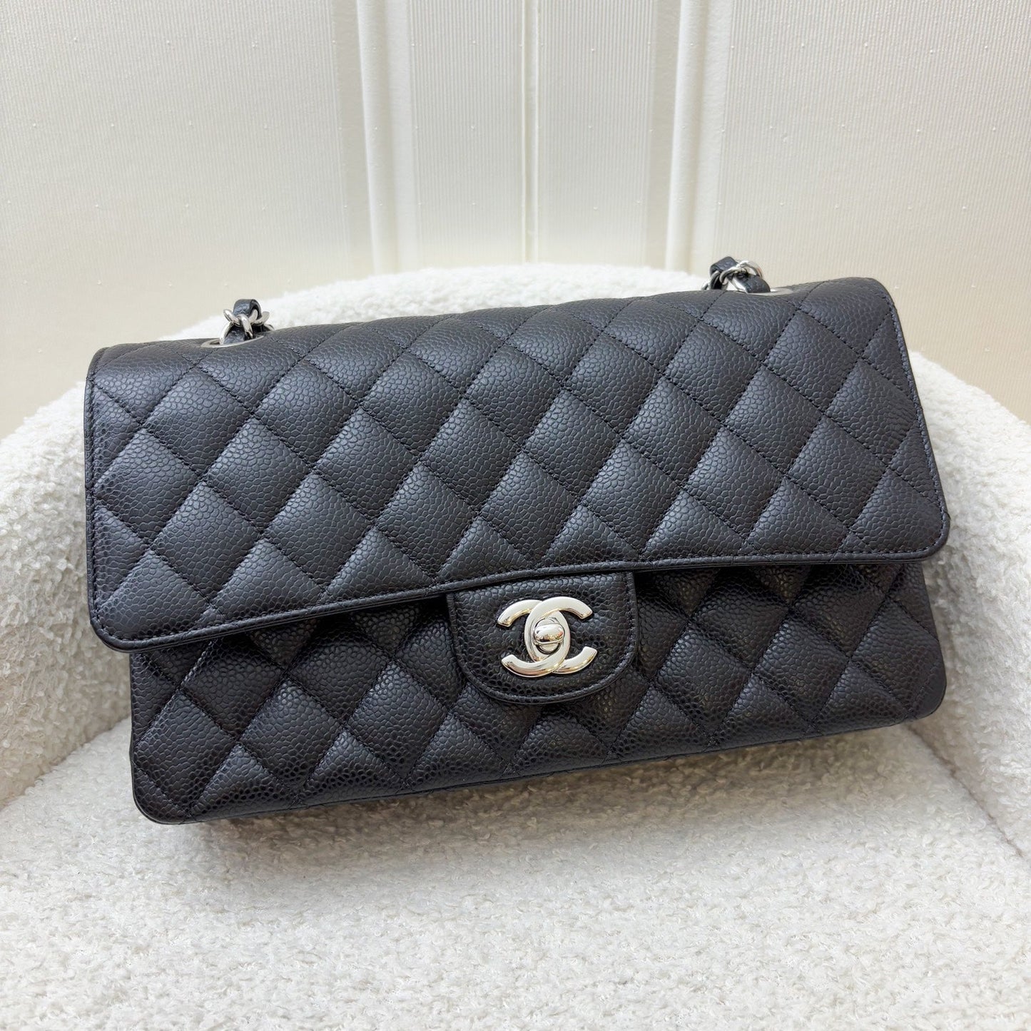 Chanel Medium Classic Flap CF in Black Caviar and SHW (Model: A01112)
