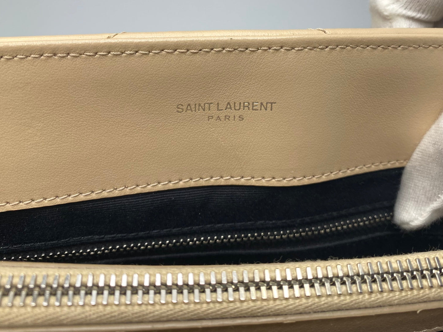 Preloved Saint Laurent Leather LouLou Medium Beige
