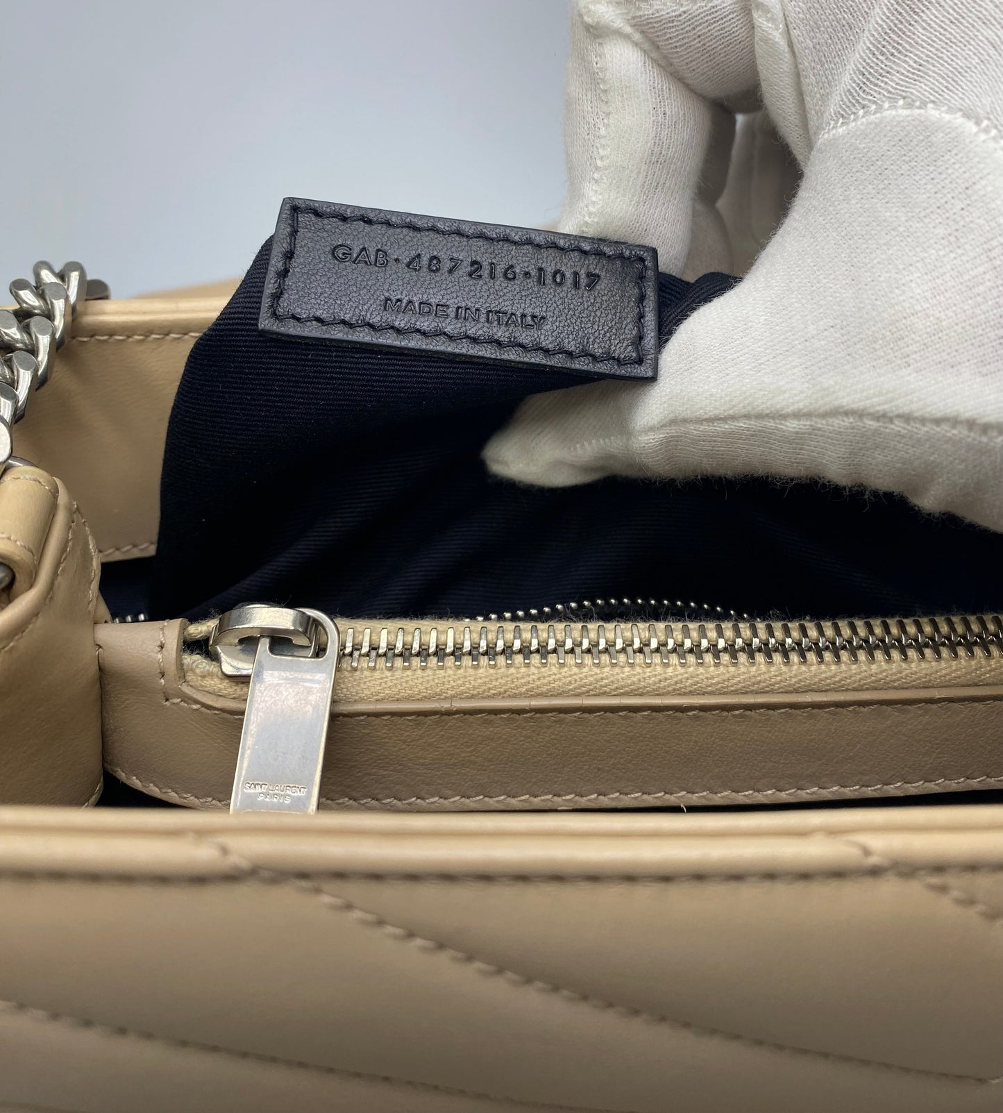 Preloved Saint Laurent Leather LouLou Medium Beige