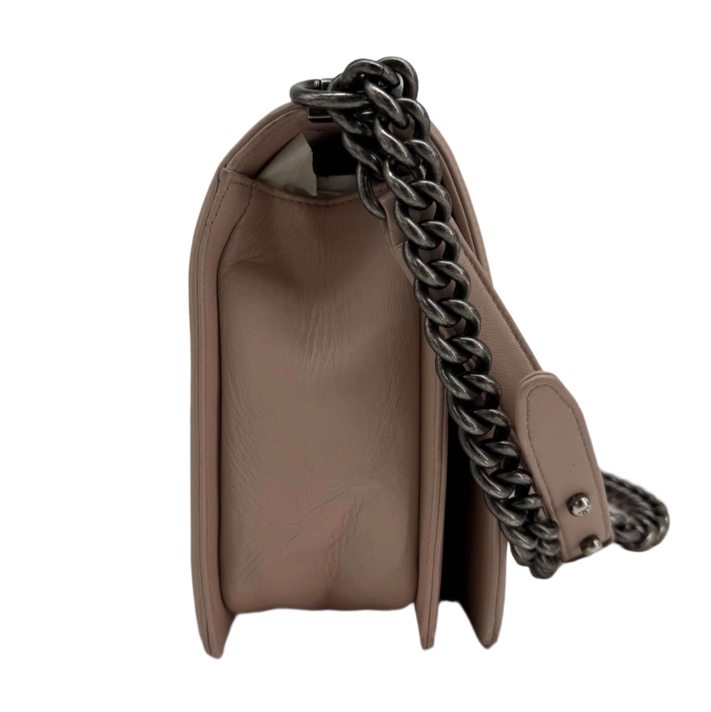 Chanel Lambskin Quilted Medium Boy Flap in Light Pink – Pre-Owned