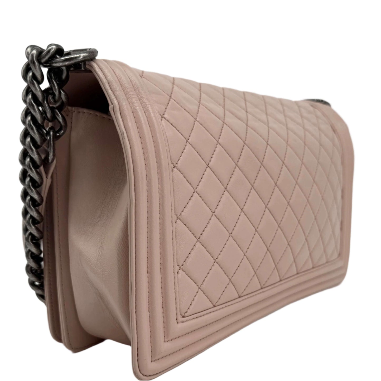 Chanel Lambskin Quilted Medium Boy Flap in Light Pink – Pre-Owned