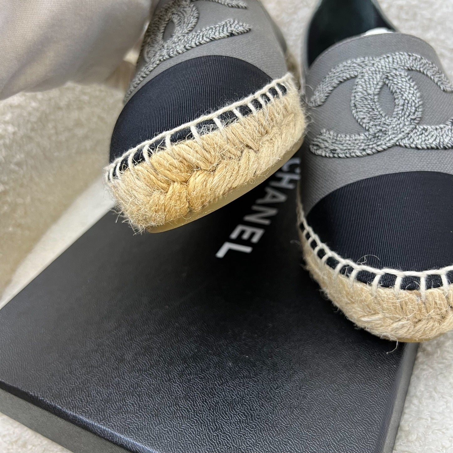 Chanel Espadrilles in Grey Canvas and Black Gosgrain Sz 37