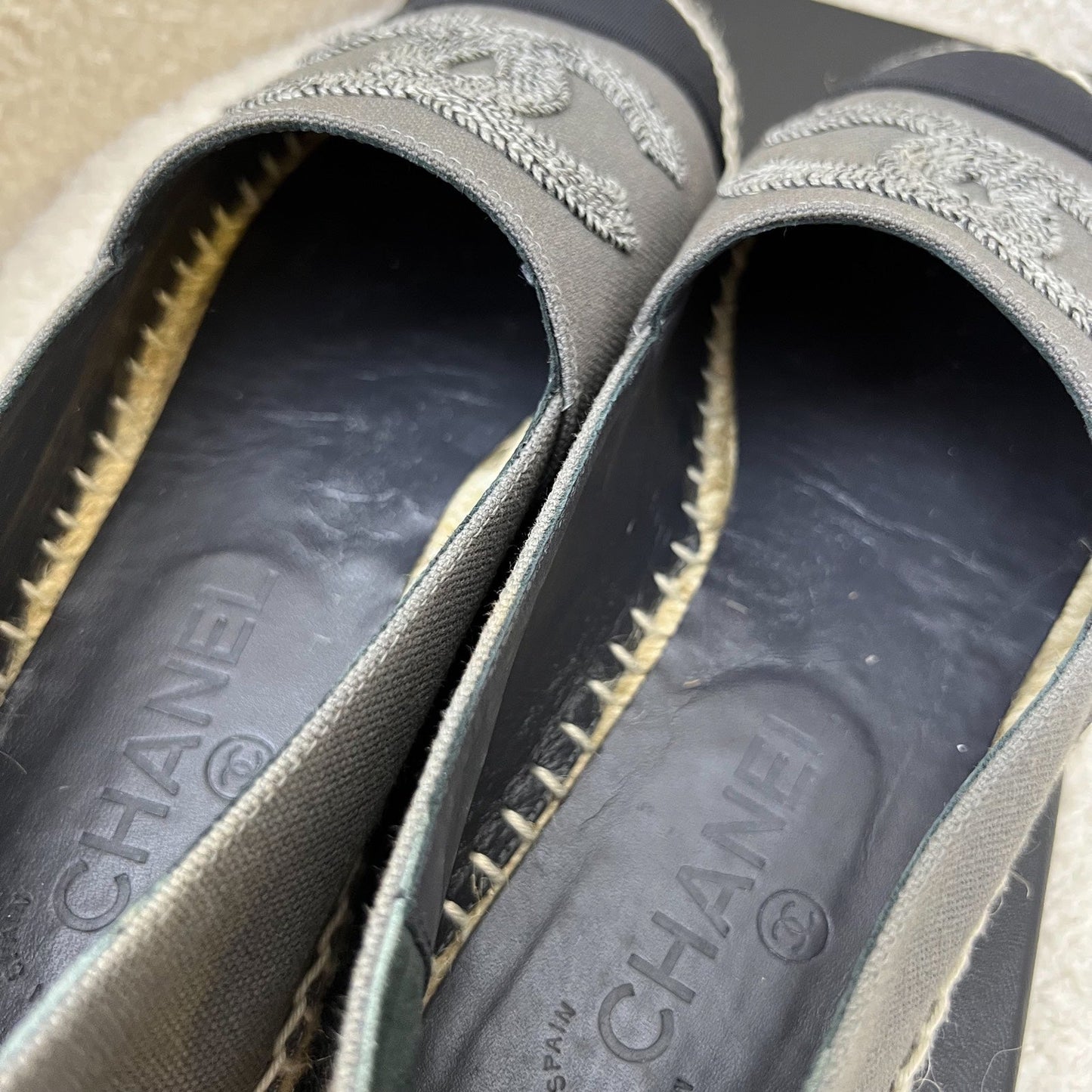 Chanel Espadrilles in Grey Canvas and Black Gosgrain Sz 37