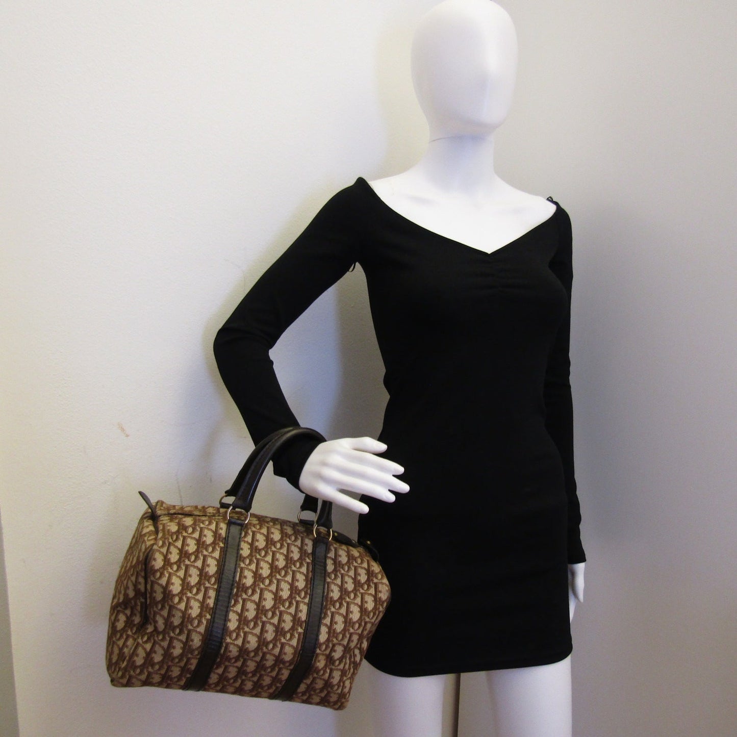 CHRISTIAN DIOR Bowling Handbag in Beige Fabric