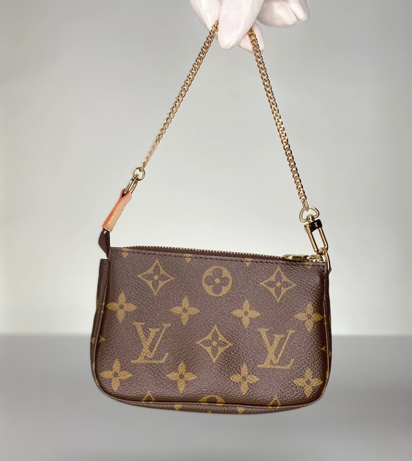 Preloved Louis Vuitton Monogram Mini Pouchette