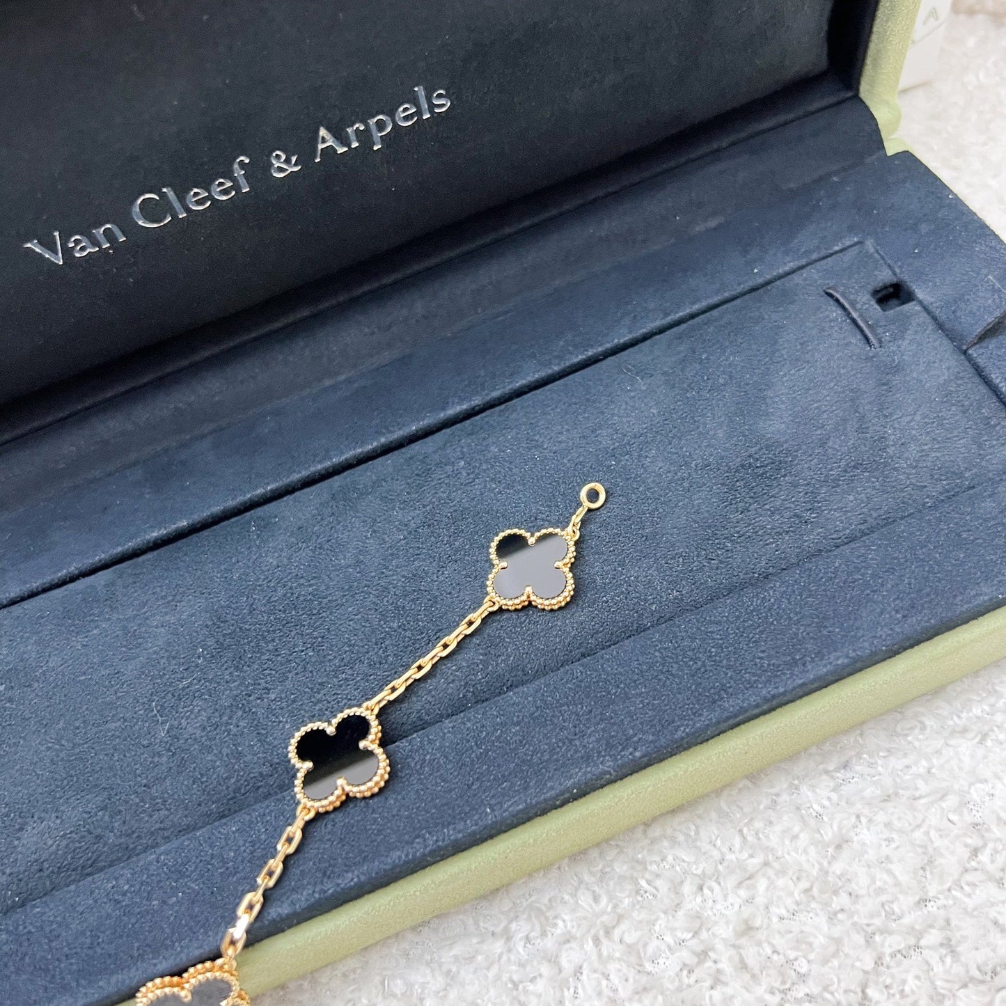 Van Cleef & Arpels VCA Vintage Alhambra 5 Motifs Black Onyx Bracelet in 18K Yellow Gold (Ref: VCARA41300)