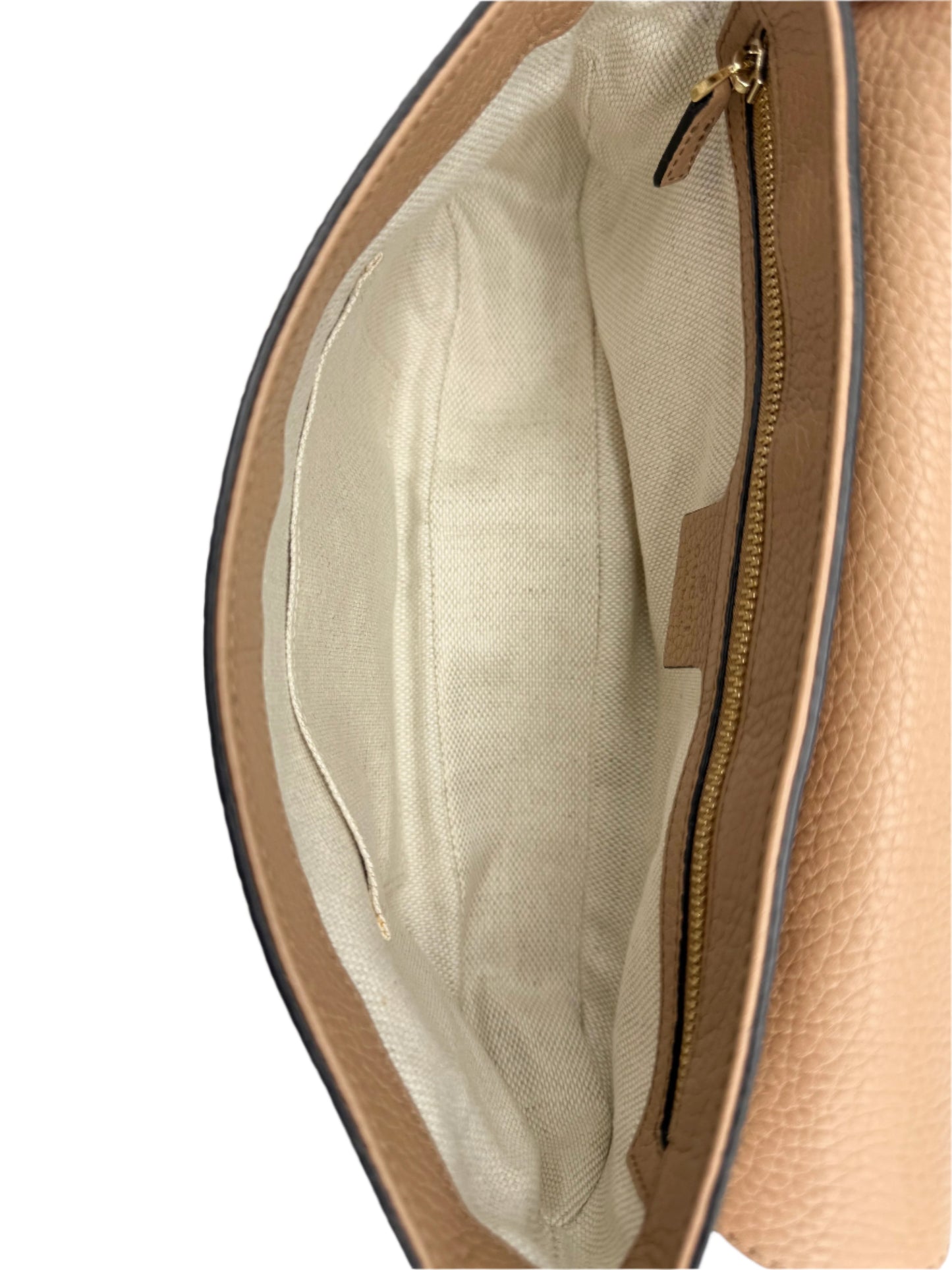Gucci Soho Medium Flap Crossbody Bag – Camelia Pebbled Calfskin Leather