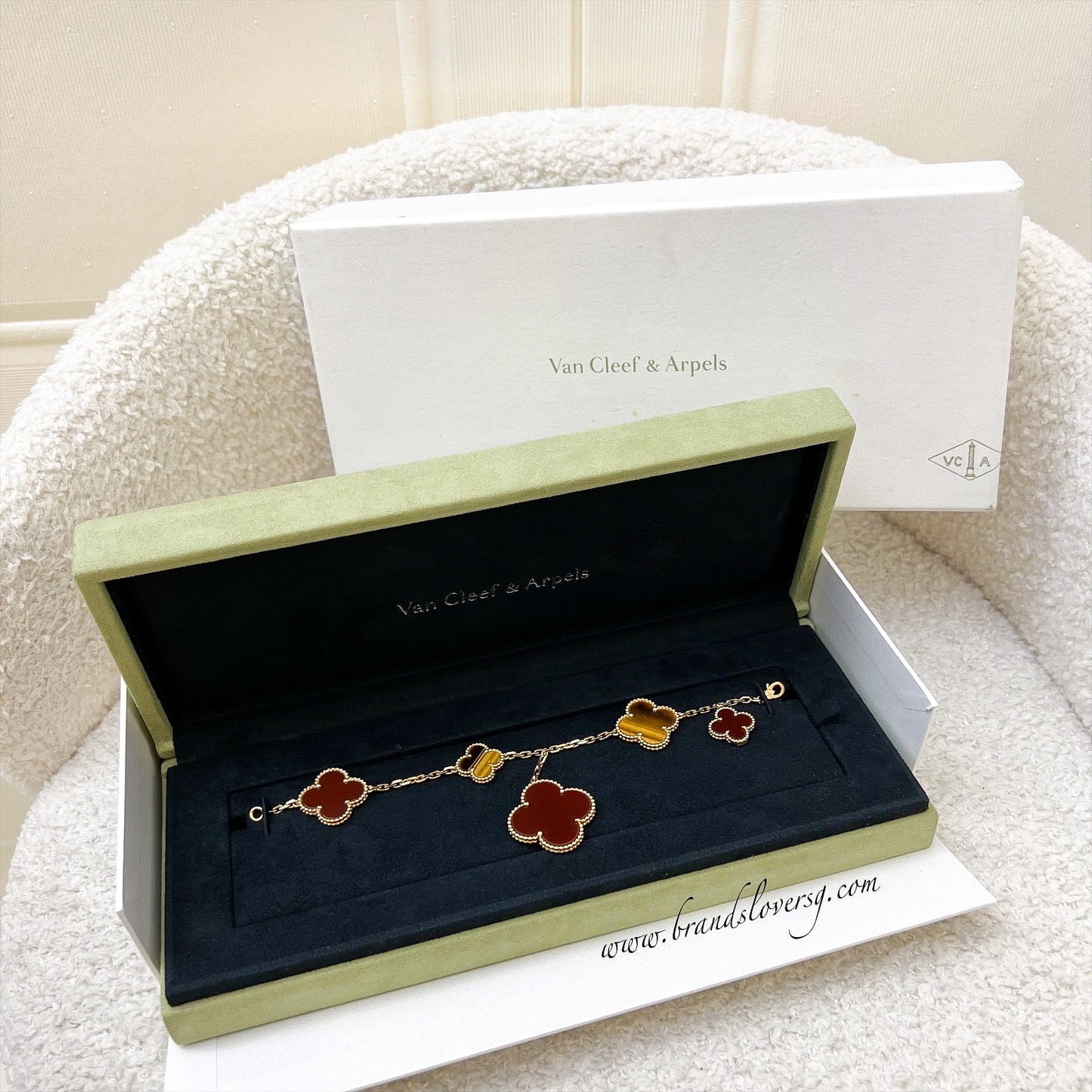 Van Cleef & Arpels VCA Magic Alhambra 5 Motifs Bracelet with Tiger Eye and Carnelian and 18K GHW (10 extra links)(Ref: VCARN5JQ00)