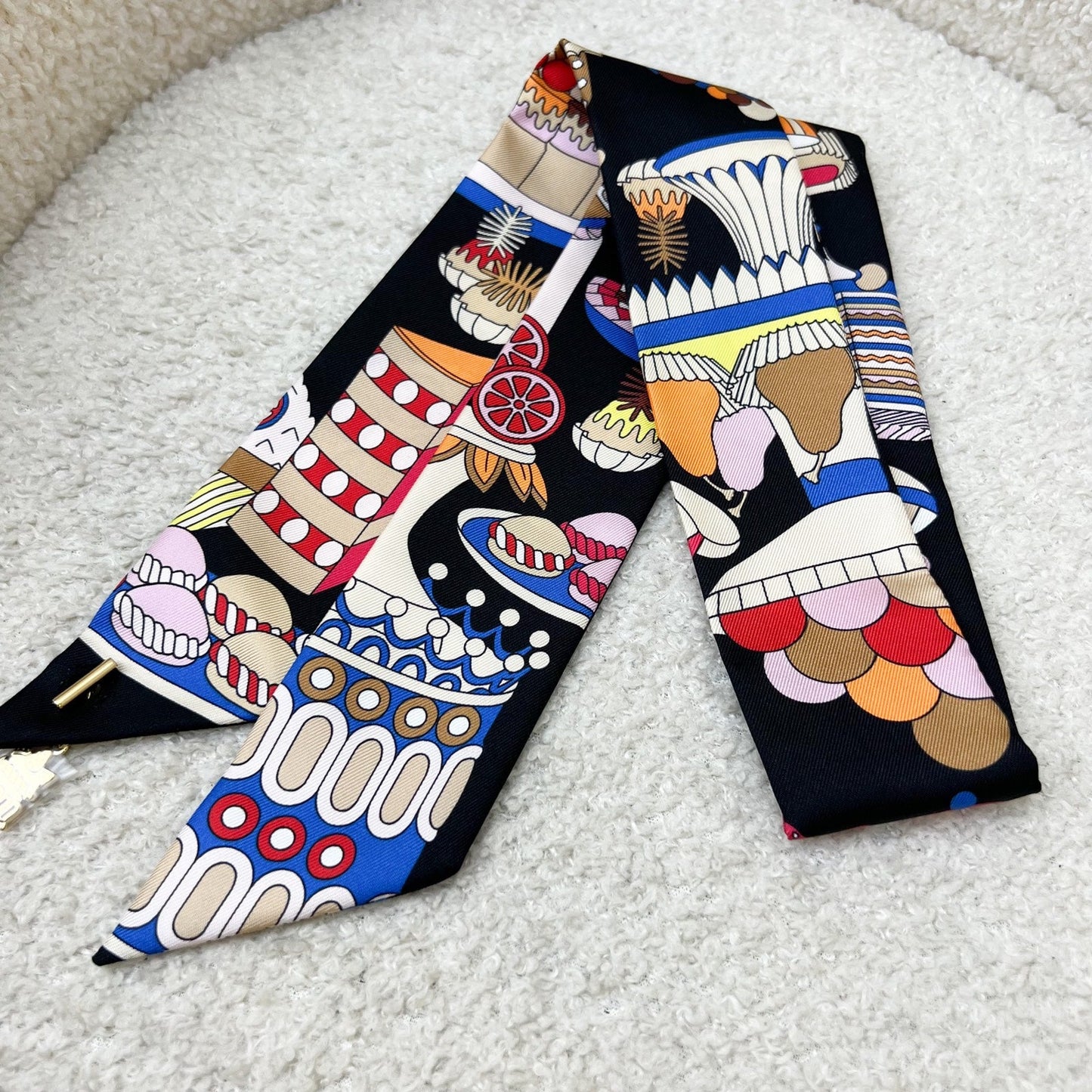 Hermes Twilly La Patisserie Francaise with Charm (HG/Noir/Blanc/Bleu)