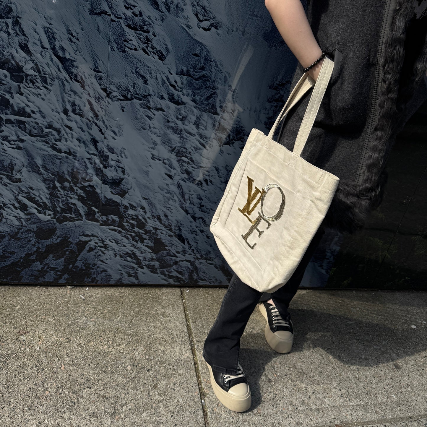 Louis Vuitton Vintage Canvas That's Love Toile Cabas MM