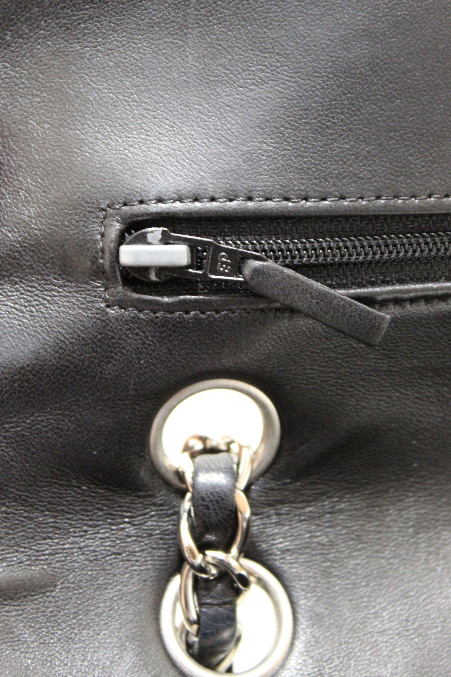 Chanel Black Lambskin Leather Medium Classic Flap Chain Bag
