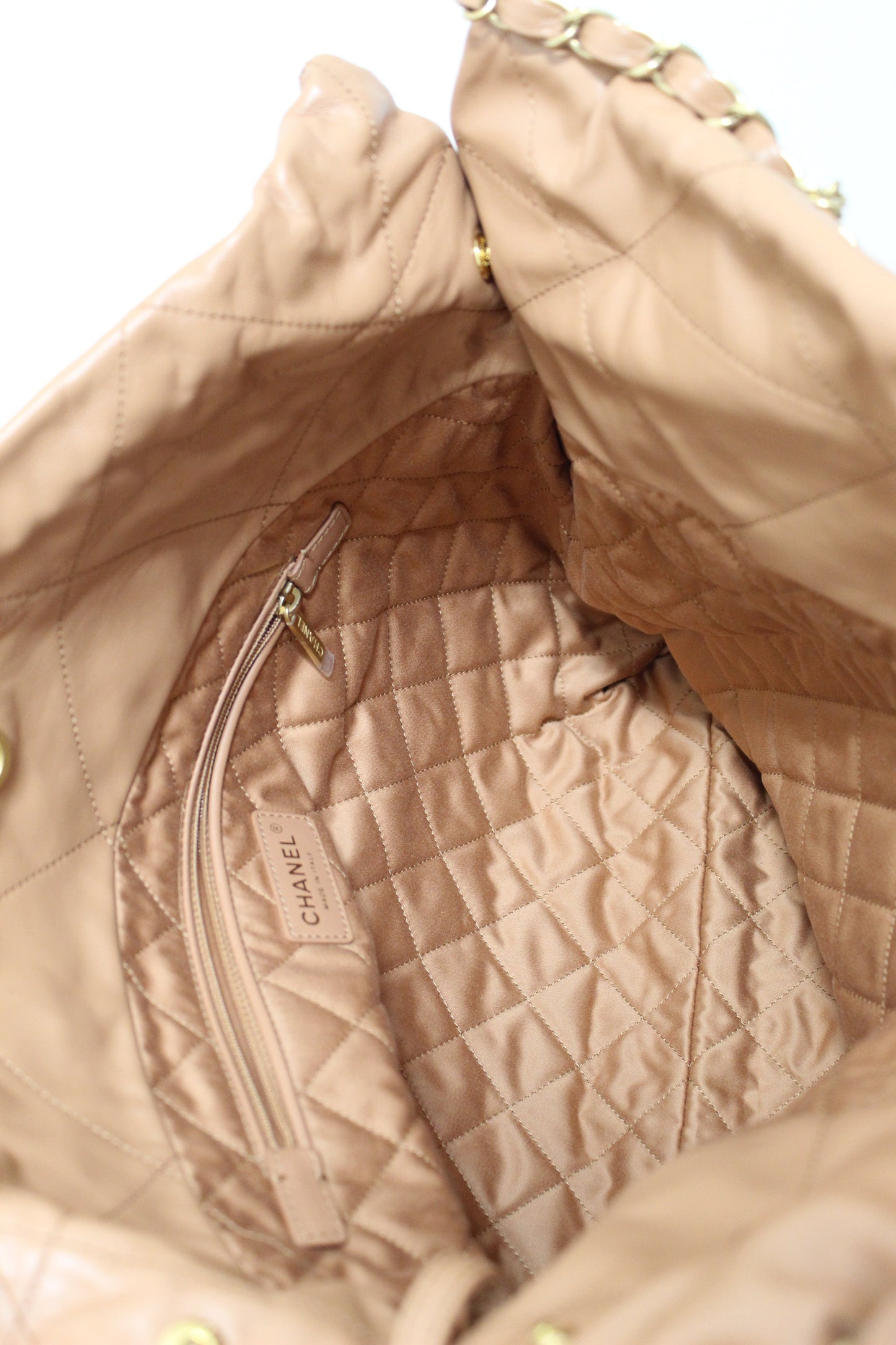 New Chanel 22 Camel Shiny Calfskin Leather Shoulder Tote Bag