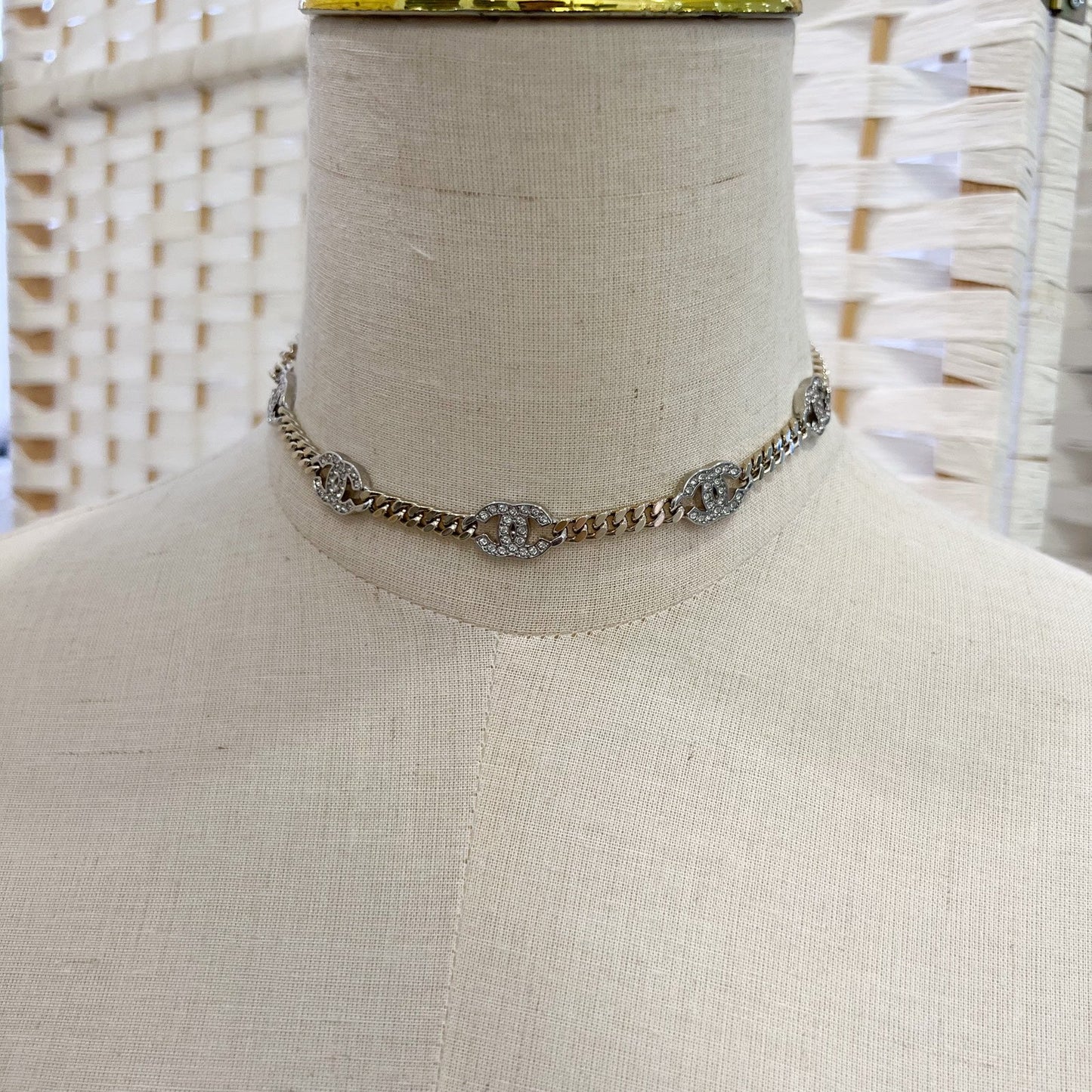 Chanel Diamantes Studded CC Motif Choker Necklace in LGHW (Model: AB6444)