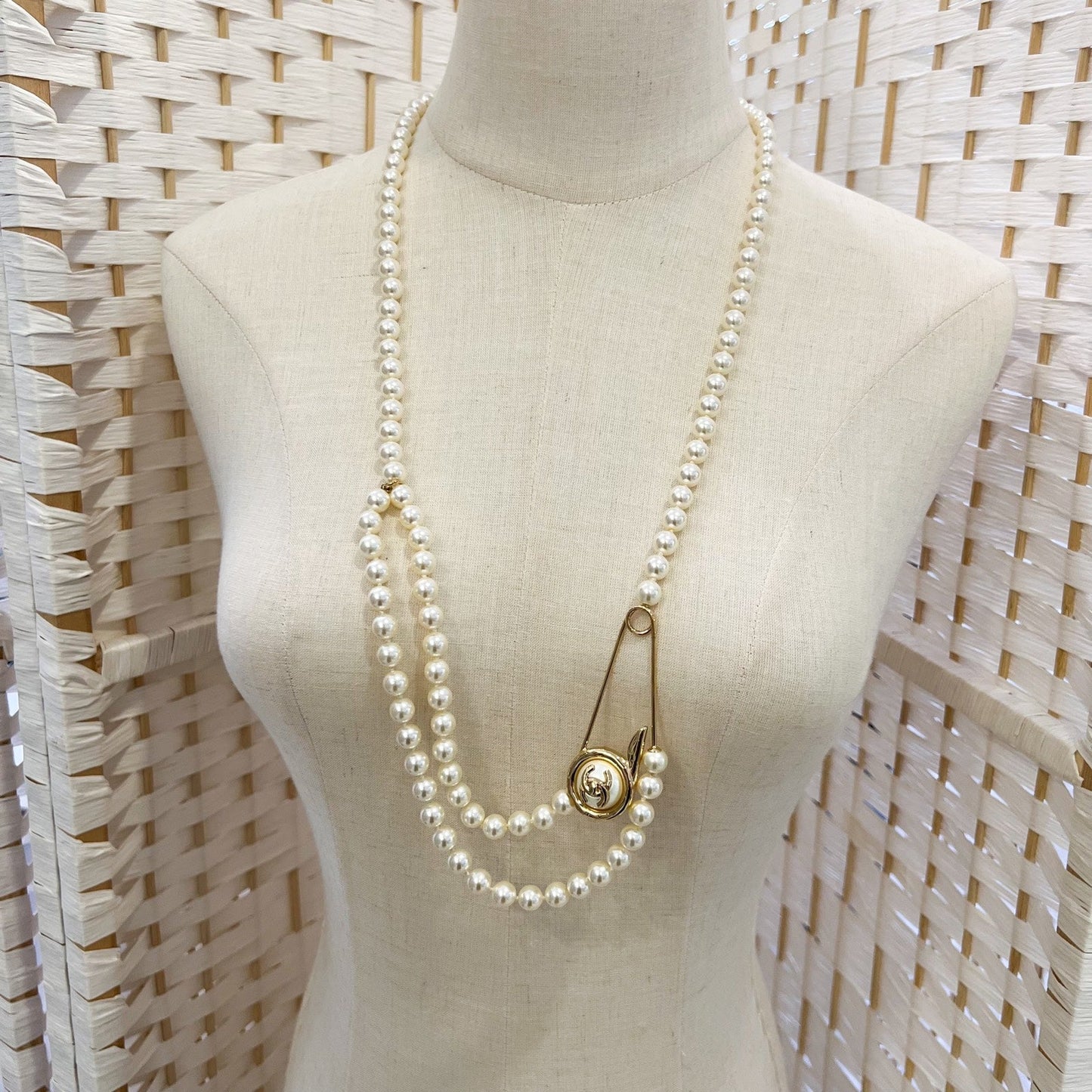 Chanel 24A Pin Design Chain Belt with Pearls in GHW (ABD711)
