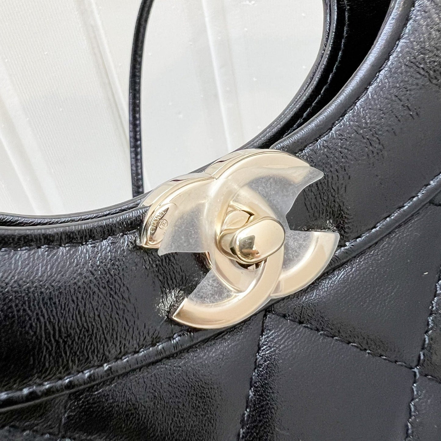 Chanel 31 Medium Shopping Bag in 24S Black Shiny Calfskin and LGHW (Model: AS4854)