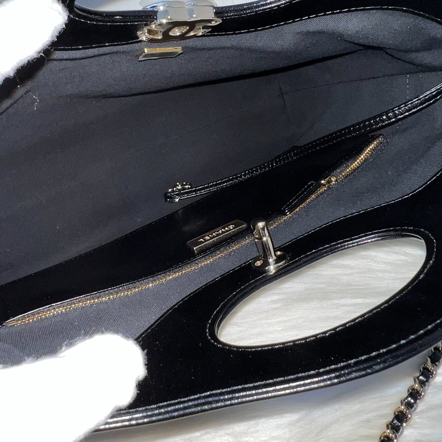 Chanel 31 Medium Shopping Bag in 24S Black Shiny Calfskin and LGHW (Model: AS4854)