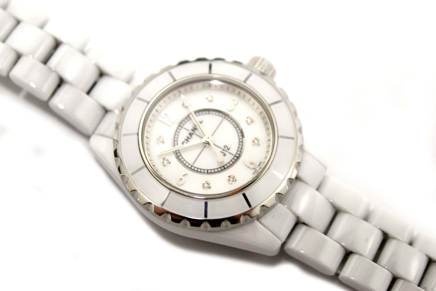 Chanel White Ceramic J12 Diamond Quatz Watch 33mm H2422