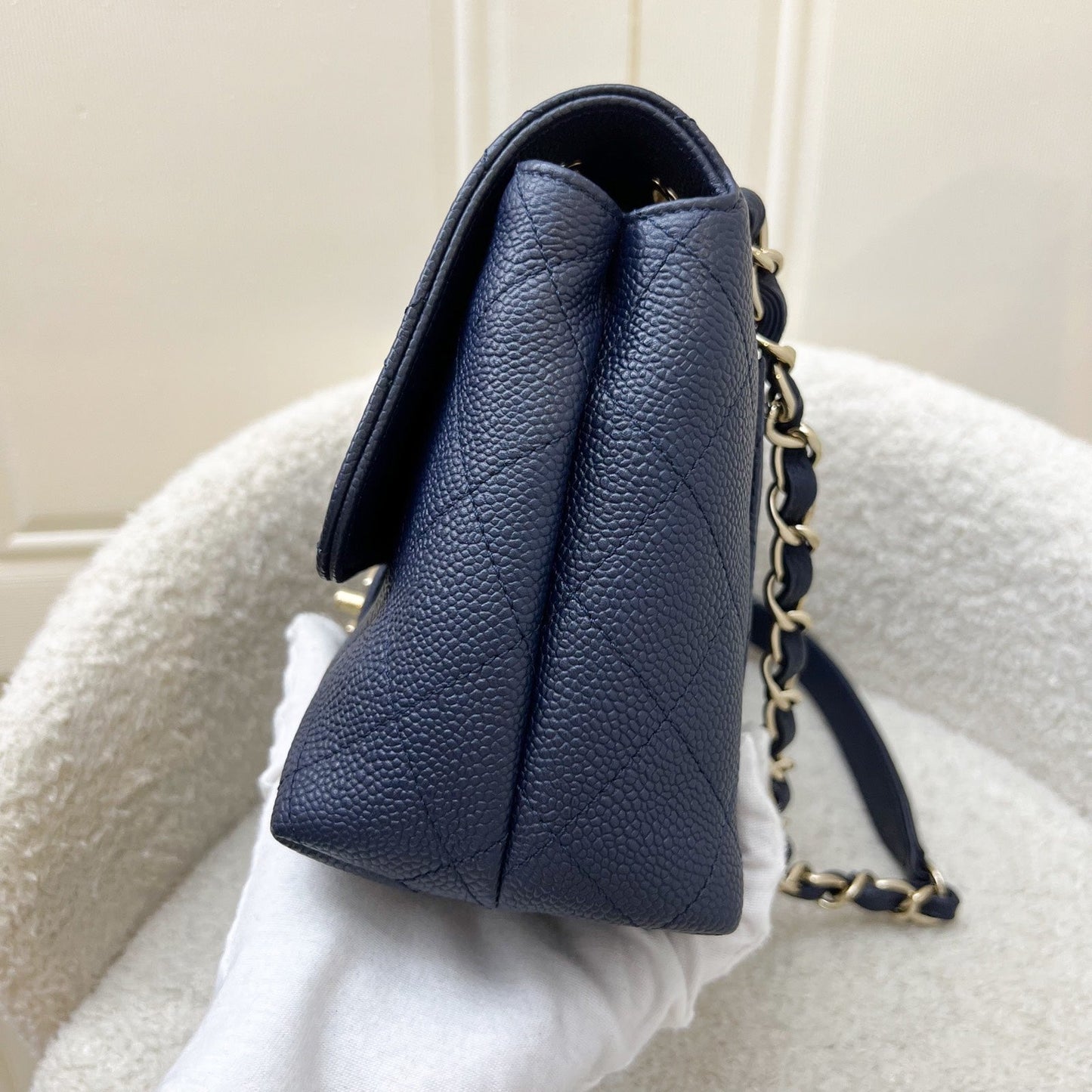 Chanel City Walk Flap in Navy Caviar LGHW (Model: AS1574)
