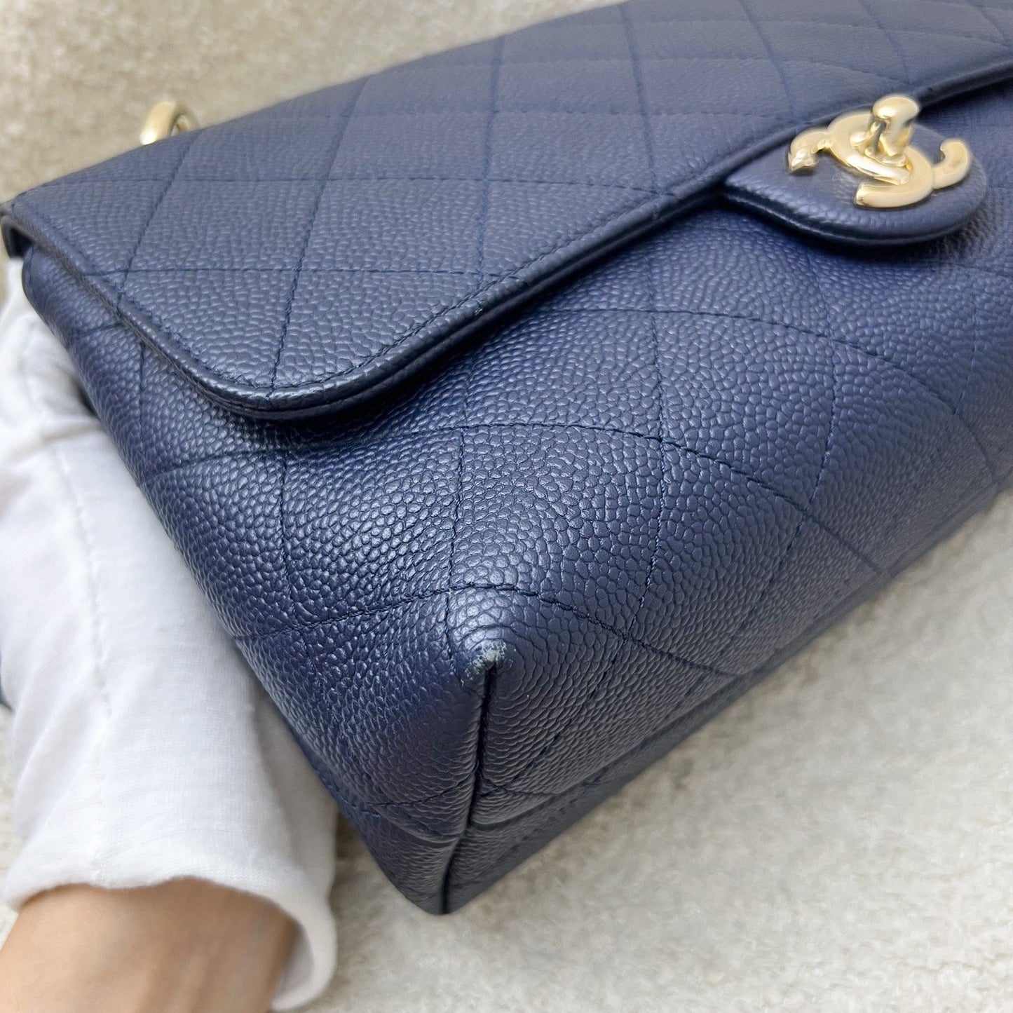 Chanel City Walk Flap in Navy Caviar LGHW (Model: AS1574)