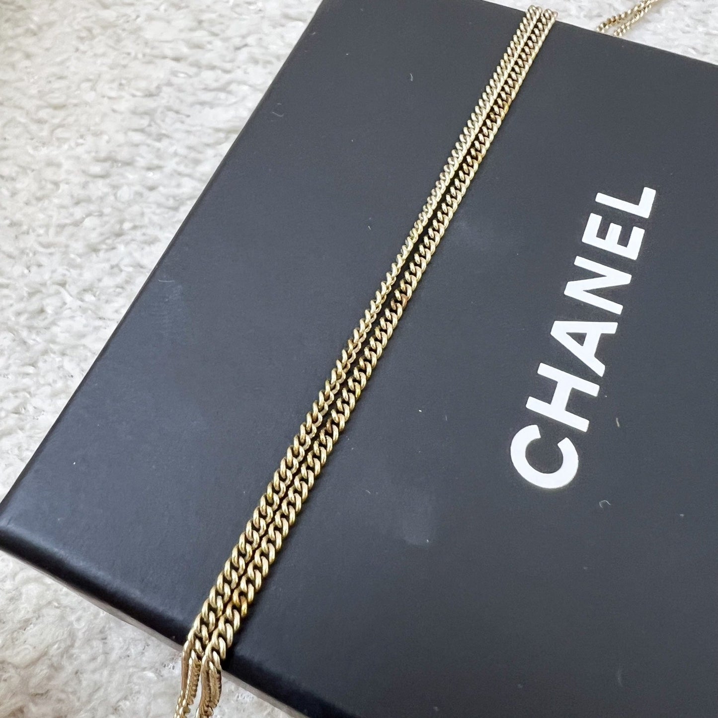 Chanel Medium CC Logo Necklace in AGHW