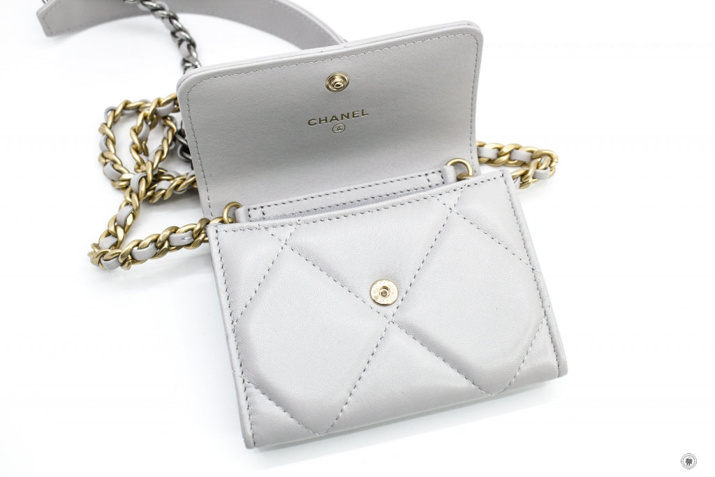 Chanel AP1787B04852 19 Flap Coin Purse With Two Tones Gold And Gunmeta Light Grey / NC634 Lambskin Short Wallet Gbhw
