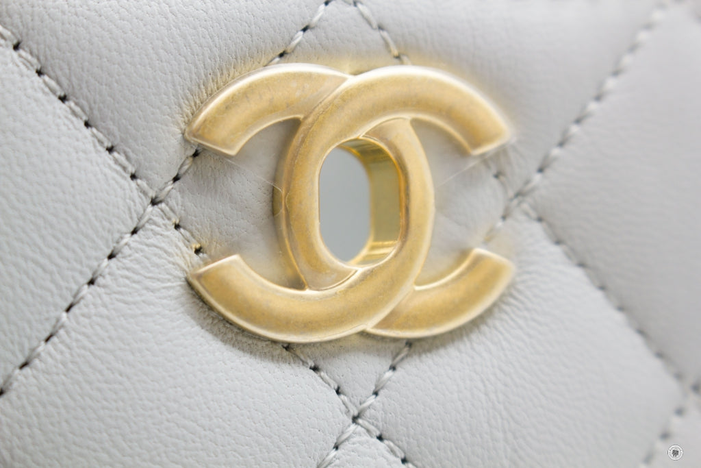 Chanel 23C Pearl Crush Hobo Ice Blue Calfskin Shoulder Bags Gbhw