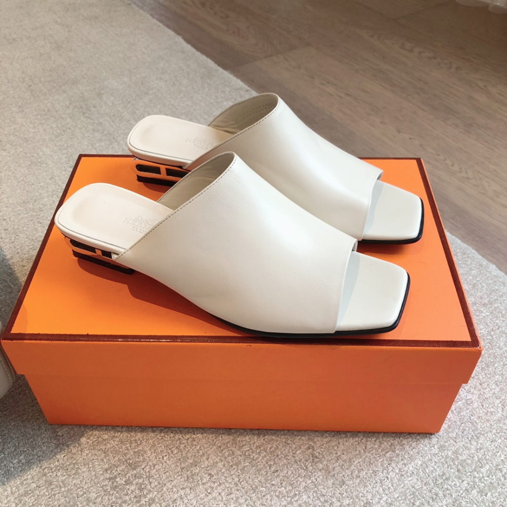 Idole Sandal Blanc De Paris Designer Slides & Sandals for Women