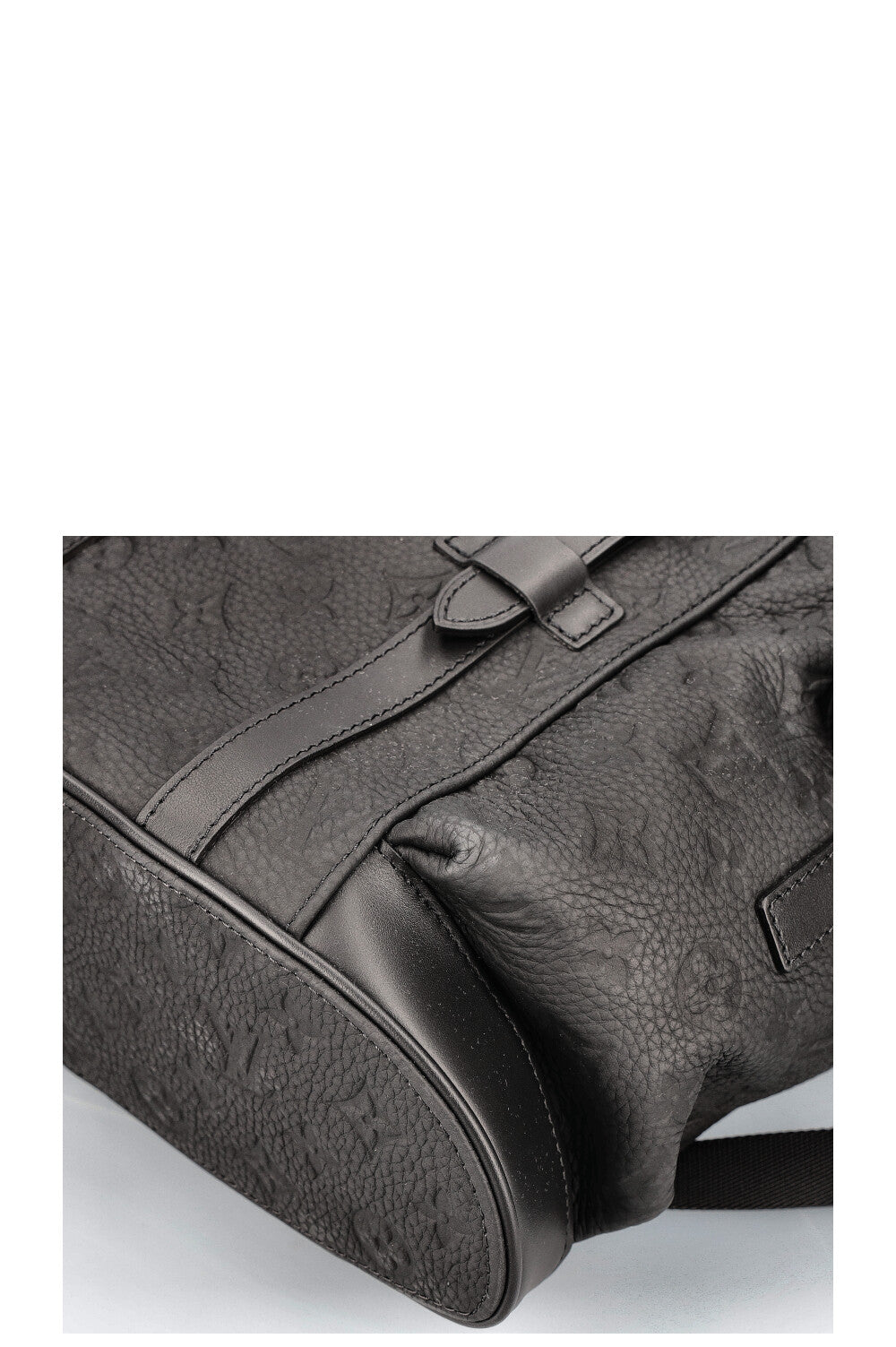 LOUIS VUITTON Christopher MM Backpack Black