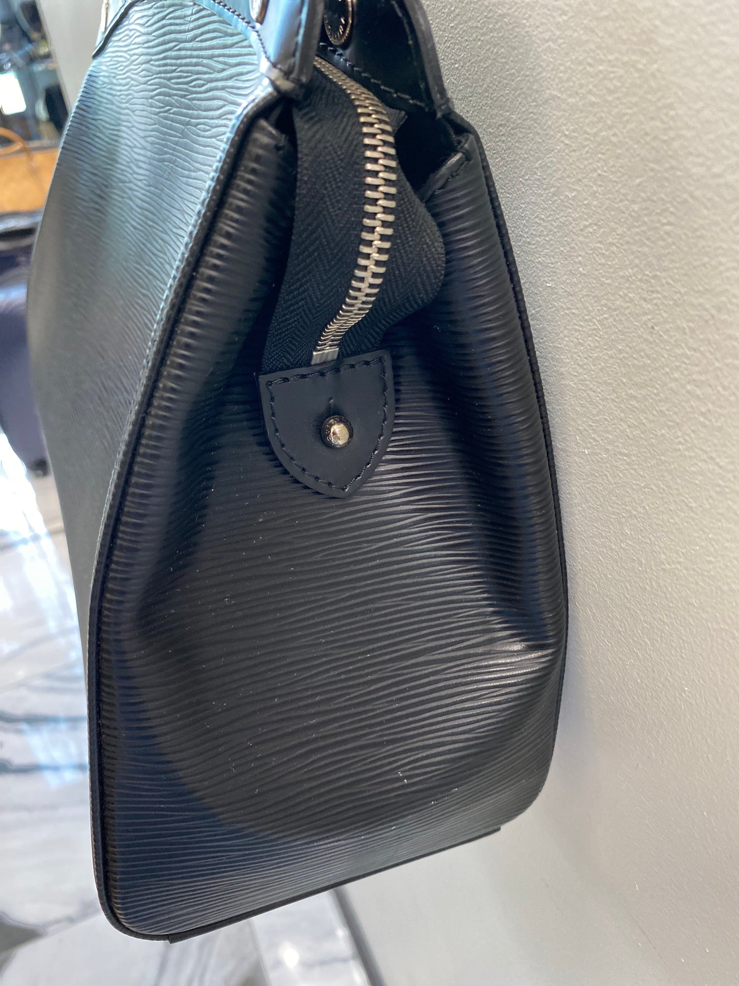 LOUIS VUITTON EPI LEATHER BREA MM BAG