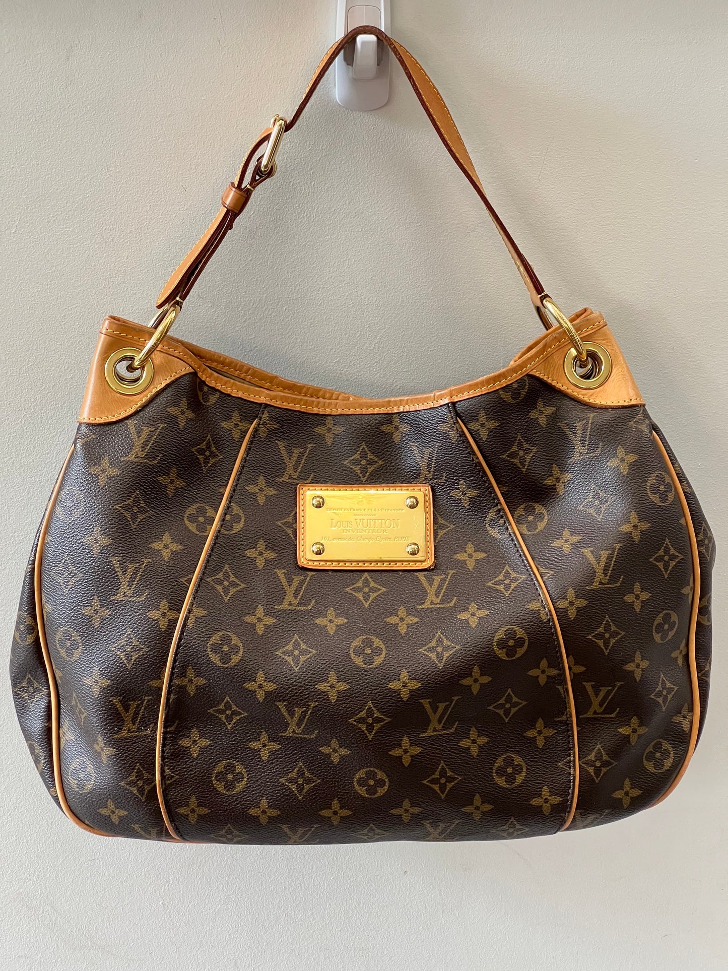 LOUIS VUITTON MONOGRAM GALLIERA PM BAG