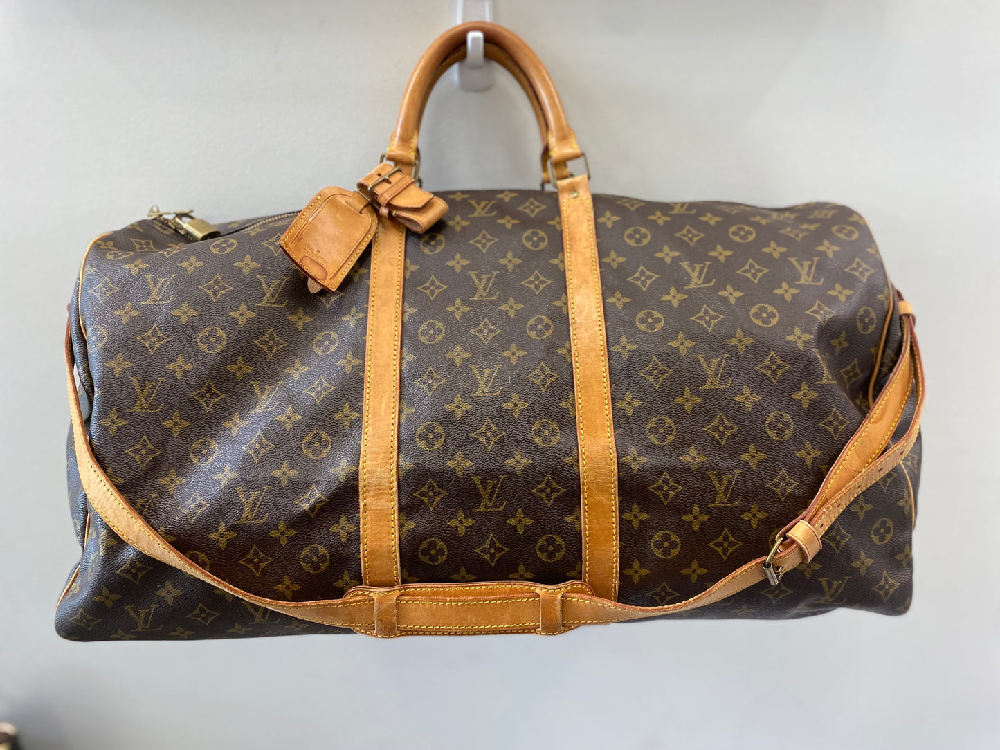 LOUIS VUITTON VINTAGE MONOGRAM KEEPALL 60 DUFFLE BAG