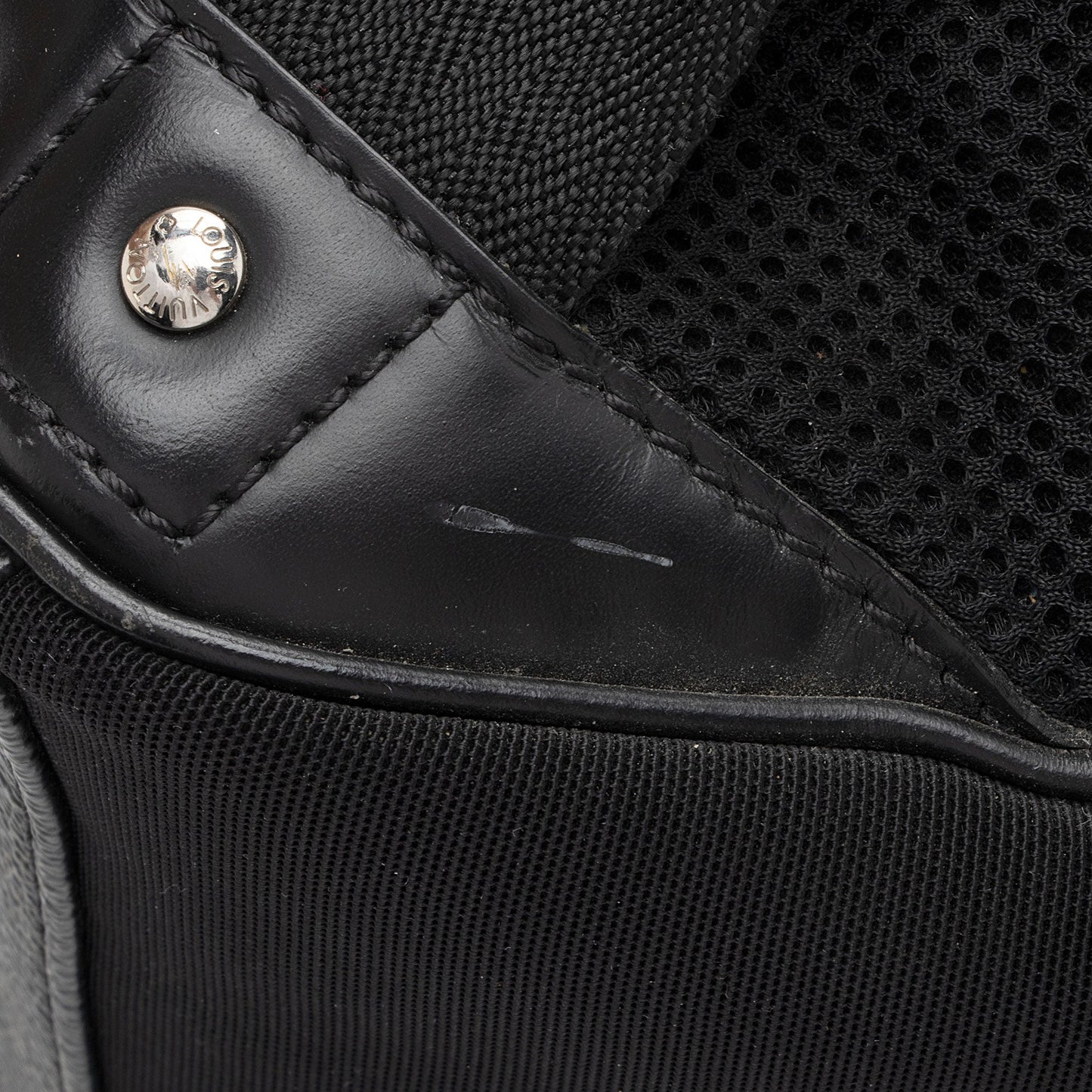 Louis Vuitton Damier Graphite Michael Backpack (SHF-Jocvoq)