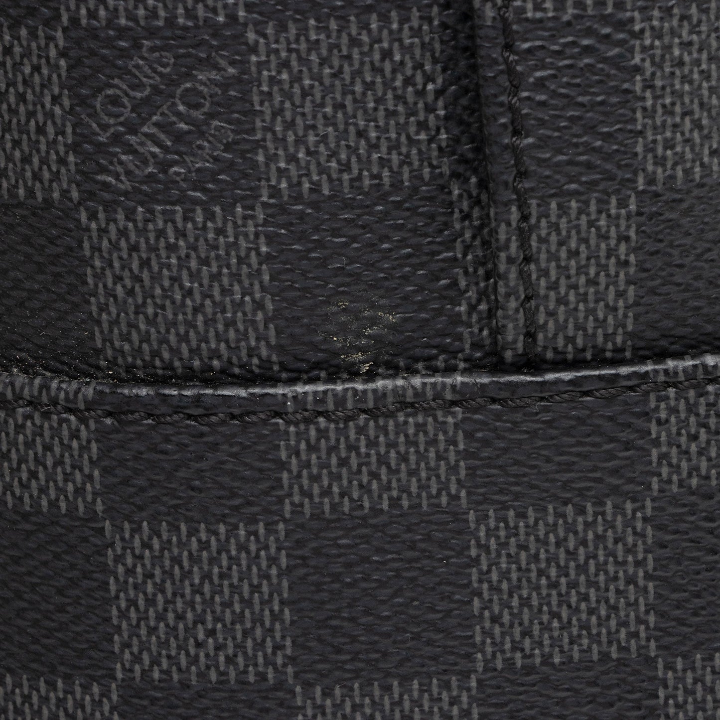 Louis Vuitton Damier Graphite Michael Backpack (SHF-Jocvoq)