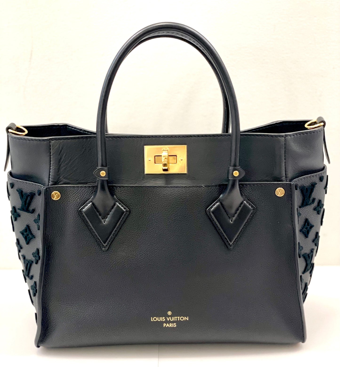 LOUIS VUITTON MONOGRAM TUFFETAGE LEATHER ON MY SIDE TOTE BAG