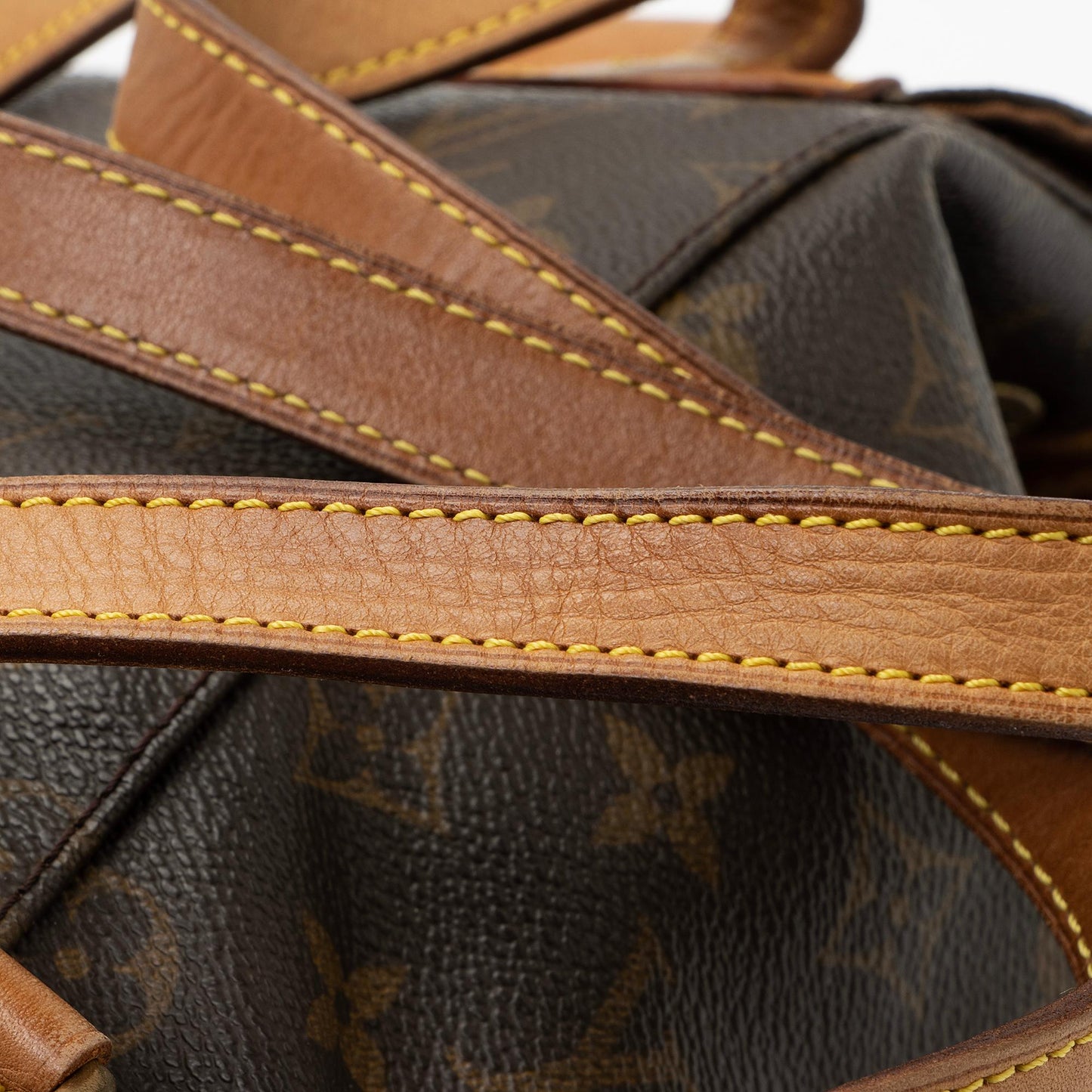 Louis Vuitton Vintage Monogram Canvas Montsouris MM Backpack (SHF-KhKN2W)