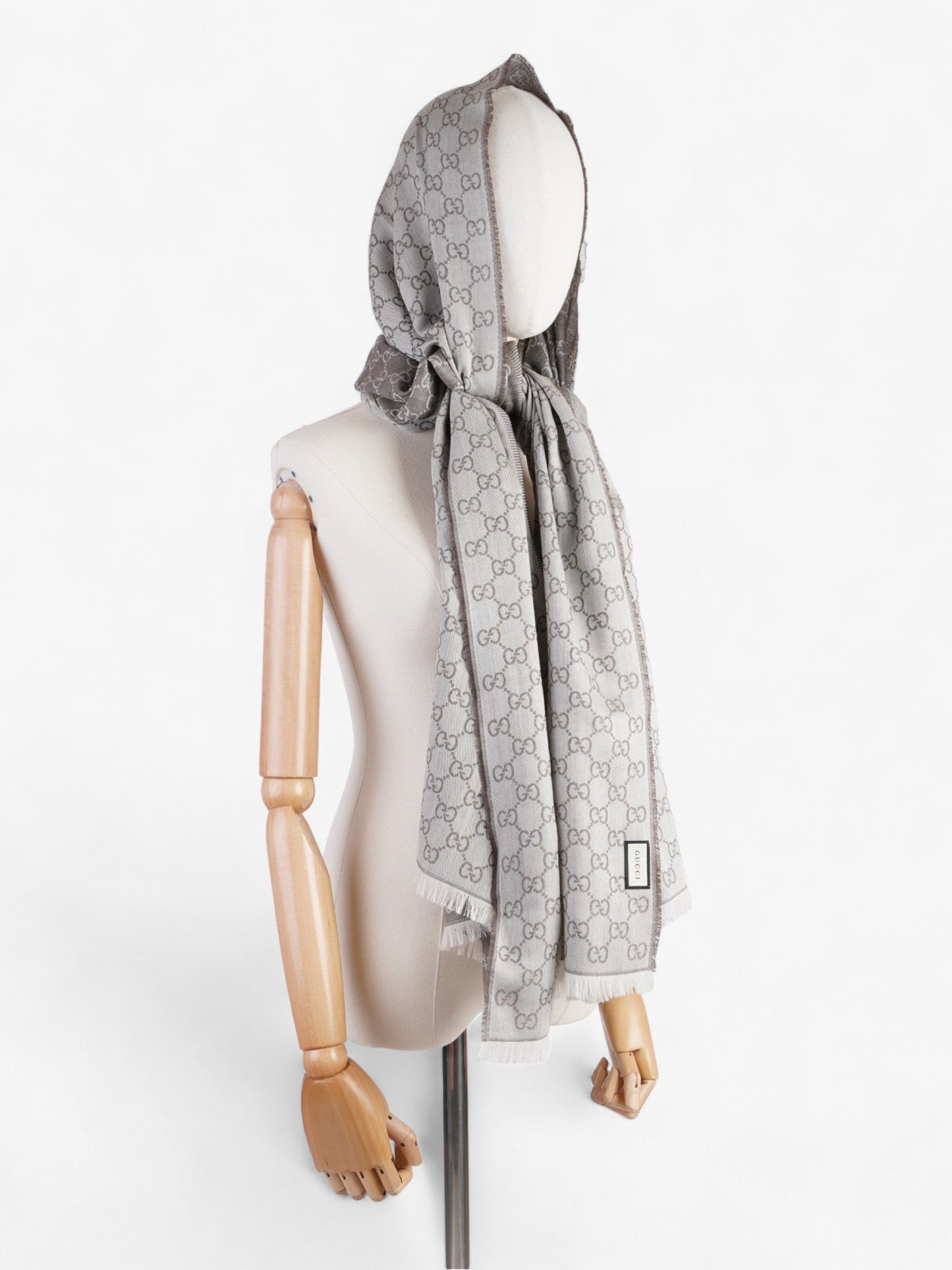 Gucci GG Supreme Scarf Grey Wool