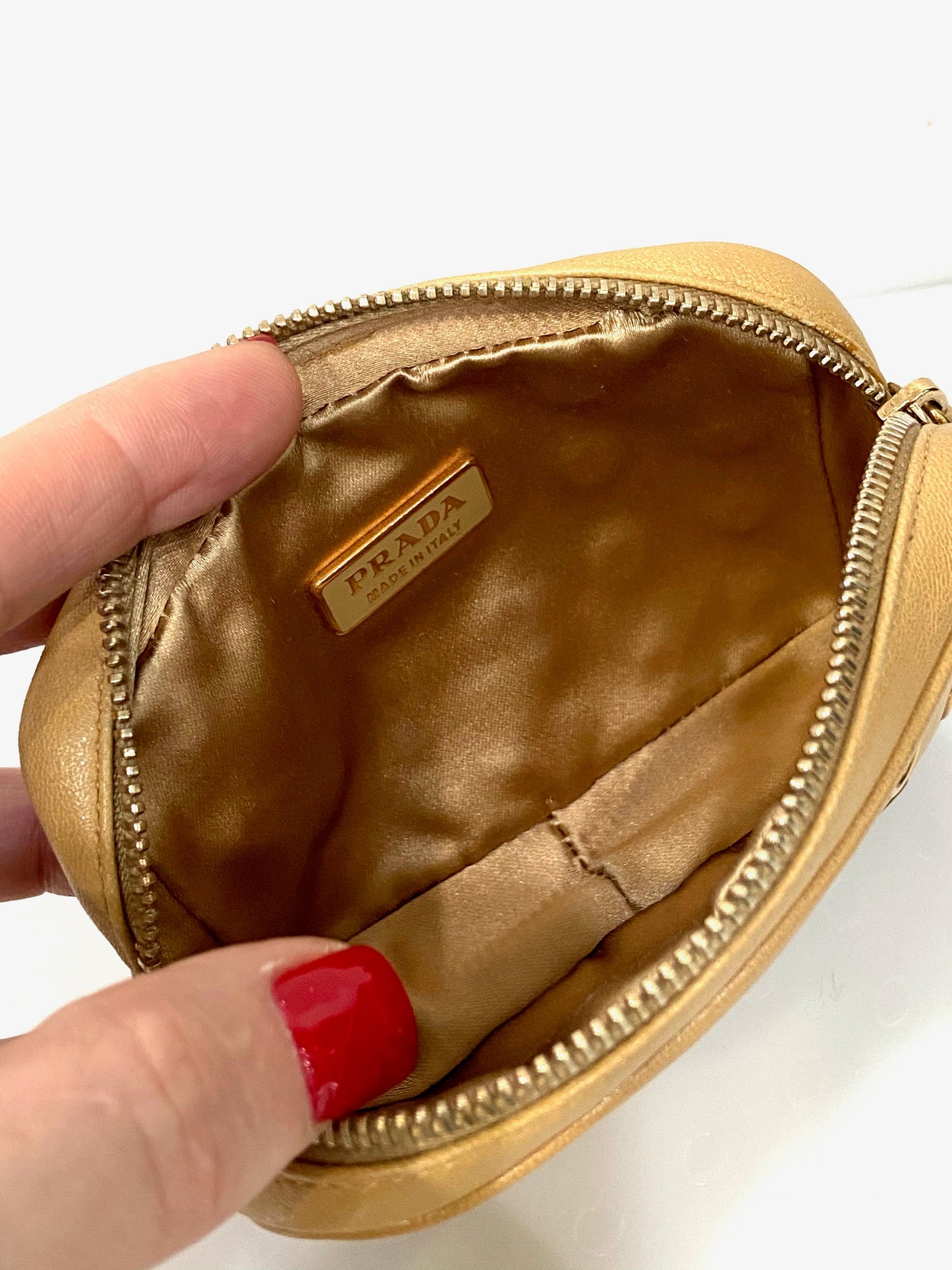 PRADA SMALL ZIPPY POUCH LEATHER WALLET