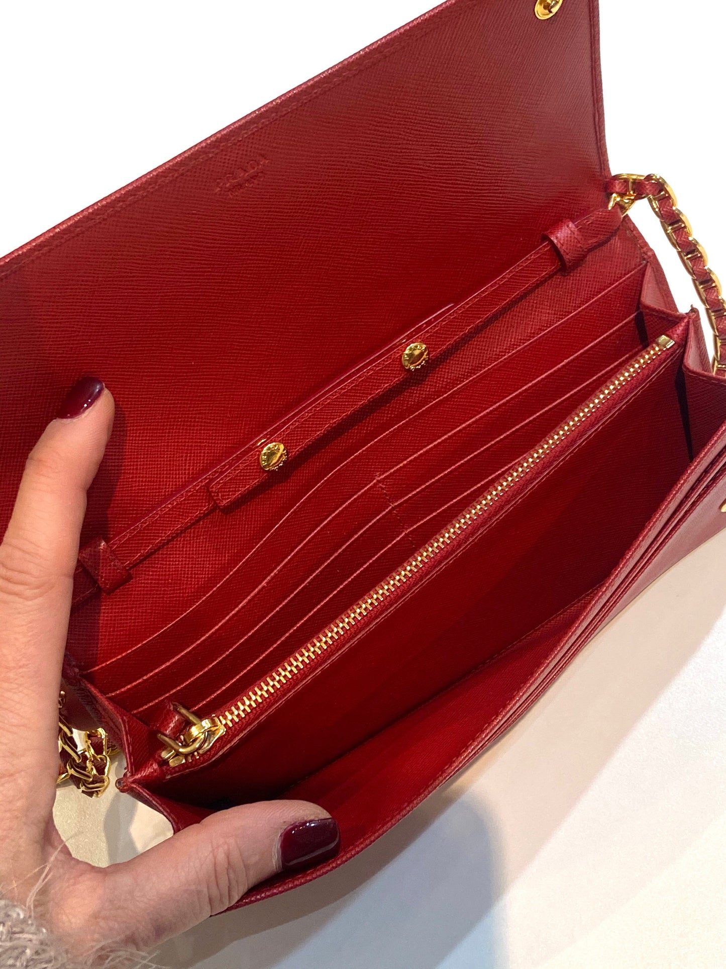 PRADA SAFFIANO LUX LEATHER ORO WALLET ON CHAIN