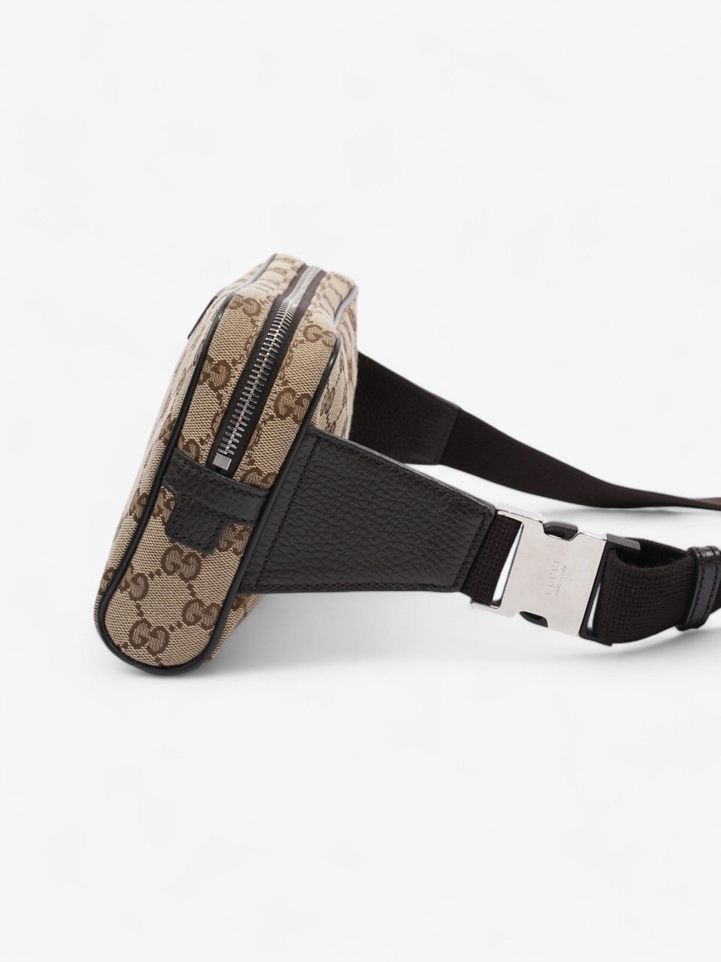 Gucci GG Waist Bag GG Supreme / Brown Canvas