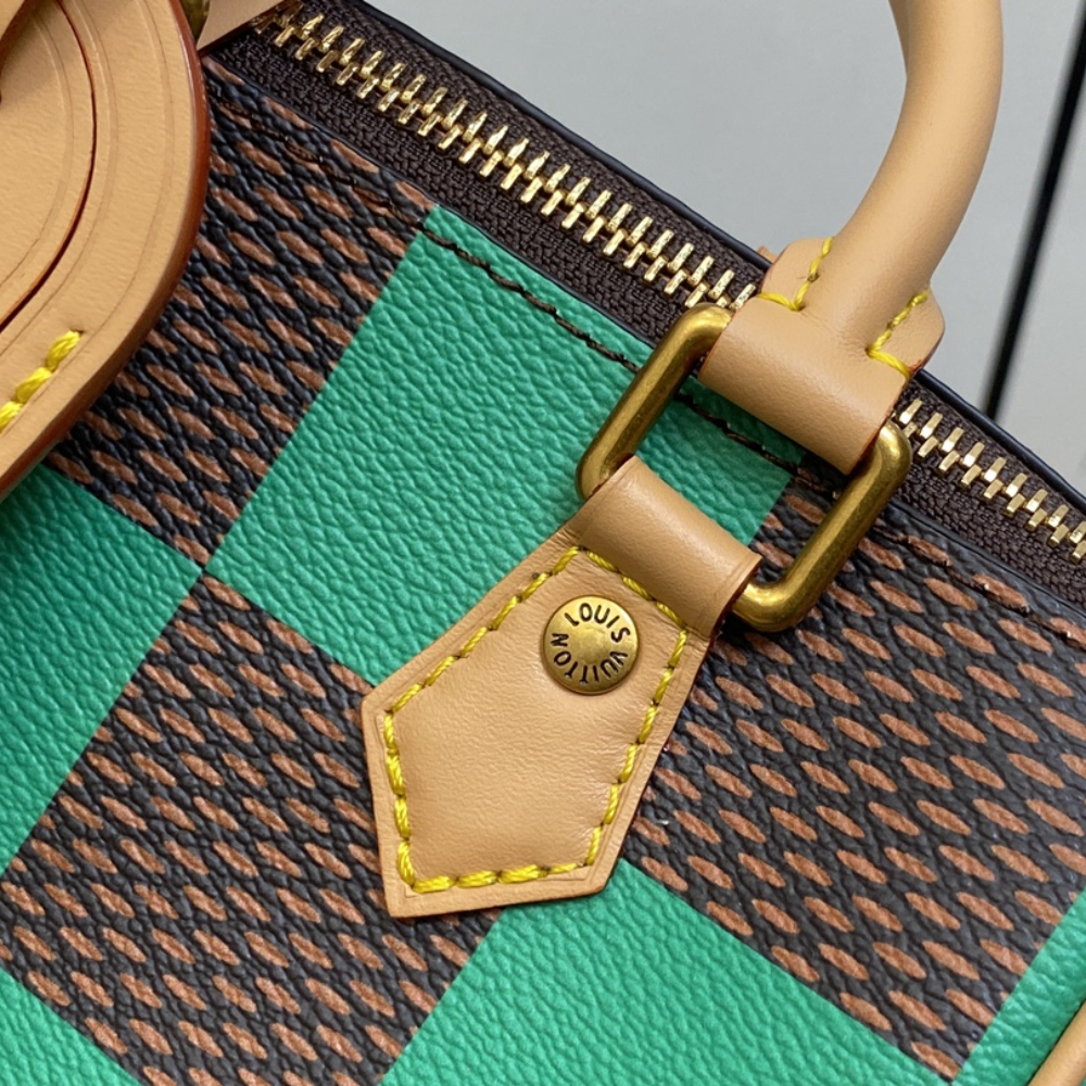 Speedy 18 Bandoulière Damier Pop Green Leather Handbag for Women