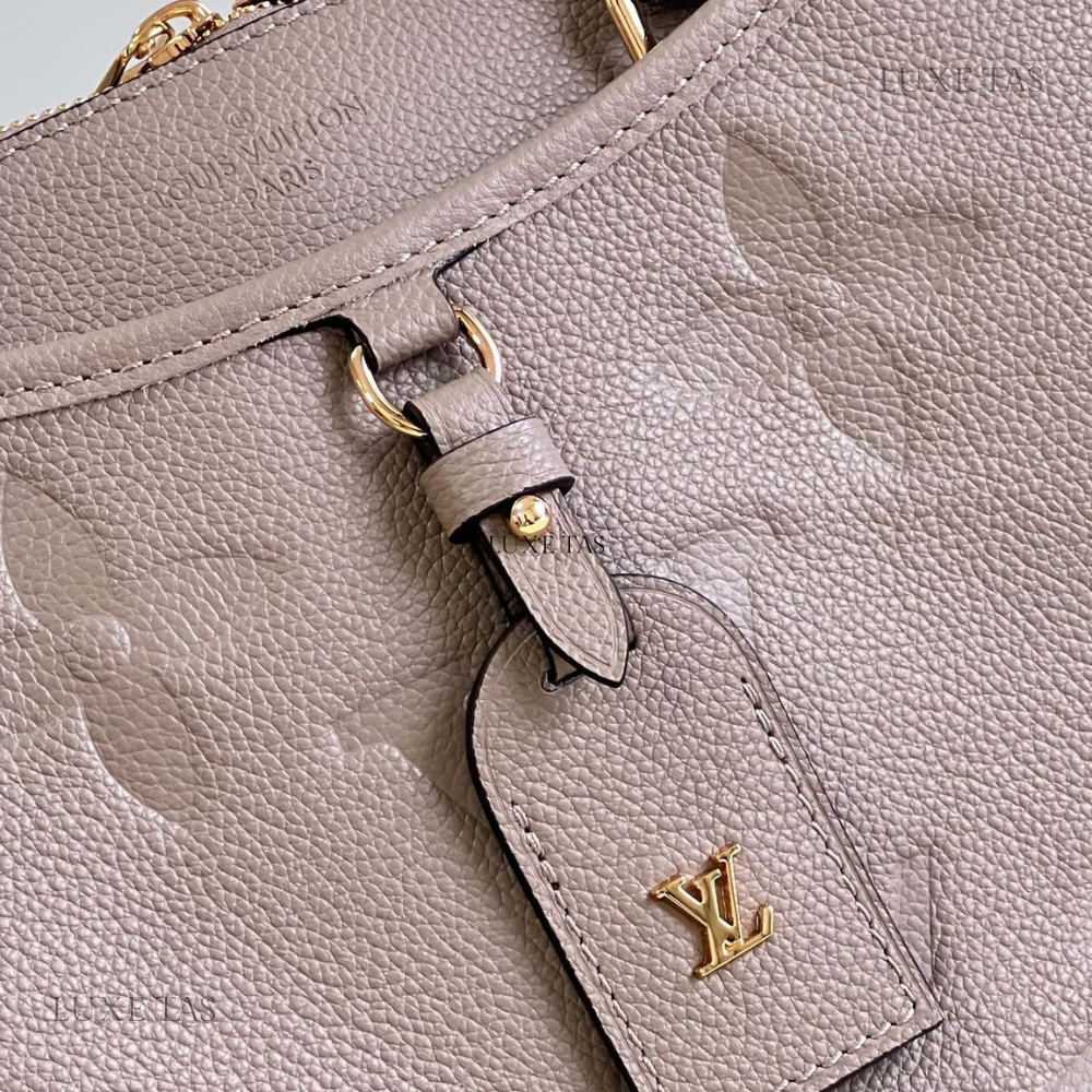 Tourterelle Trianon MM Leather Handbag for Women