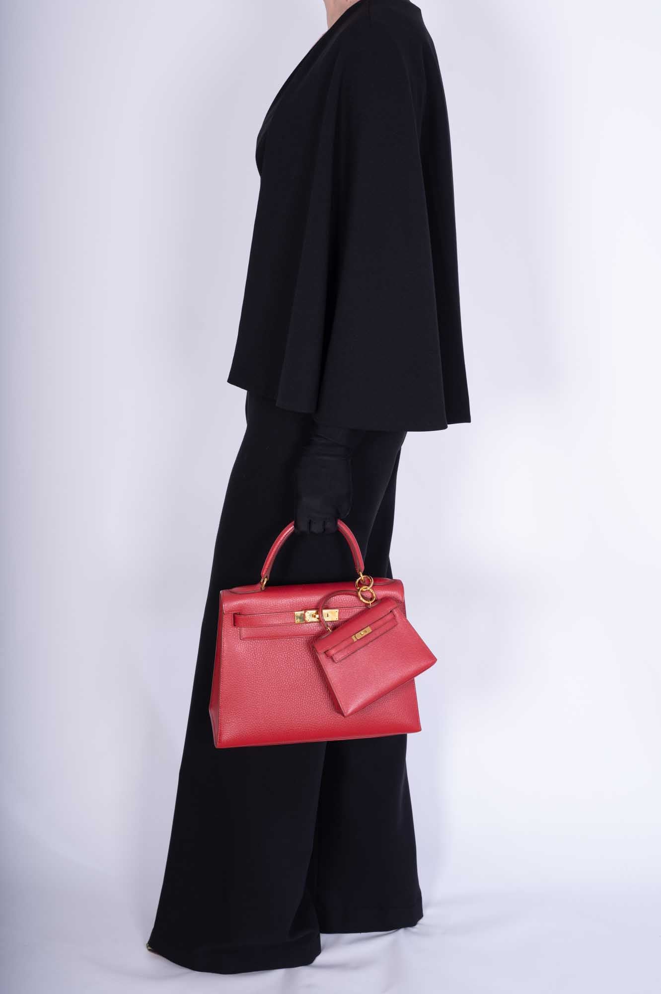 Vintage Hermès Kelly 15 Sellier Micro Rouge Vif Courchevel Gold Hardware