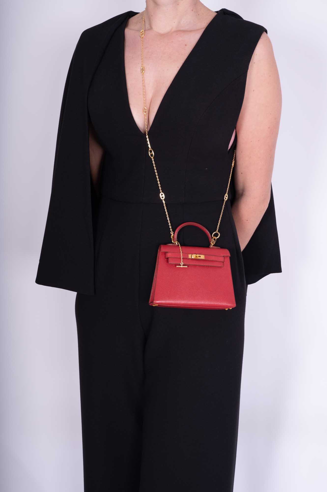 Vintage Hermès Kelly 15 Sellier Micro Rouge Vif Courchevel Gold Hardware