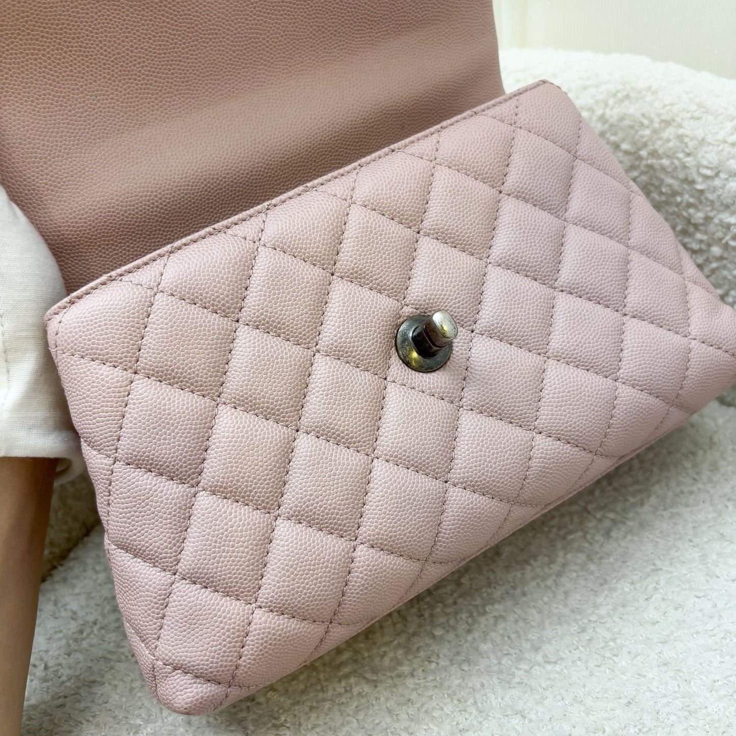 Chanel Small (24cm) Coco Handle in Pink Caviar and RHW (Model: A92990)